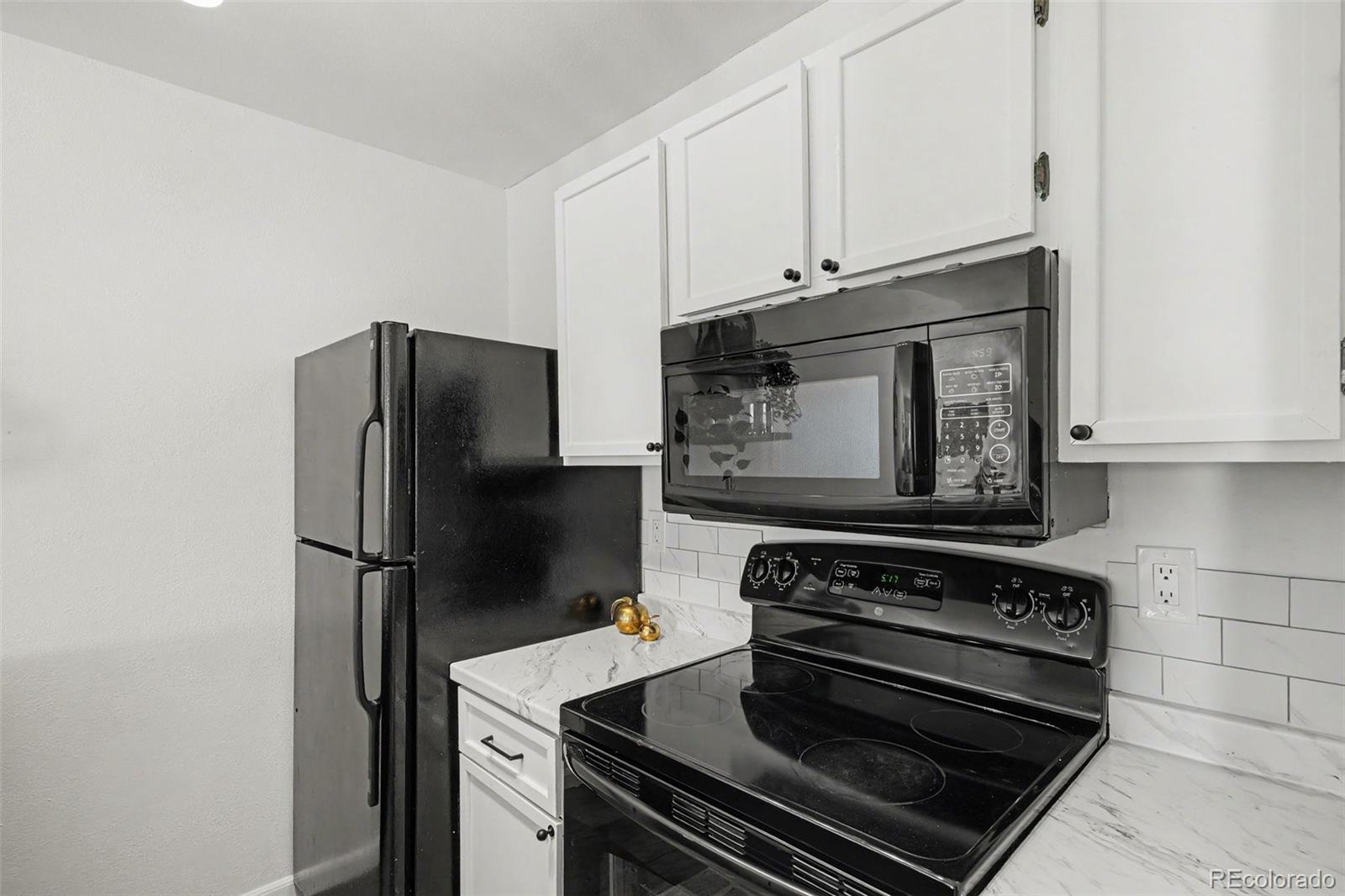 MLS Image #6 for 532  oakwood drive,castle rock, Colorado