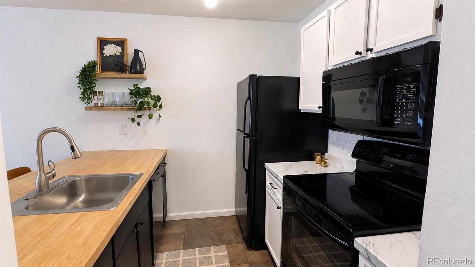 MLS Image #7 for 532  oakwood drive,castle rock, Colorado