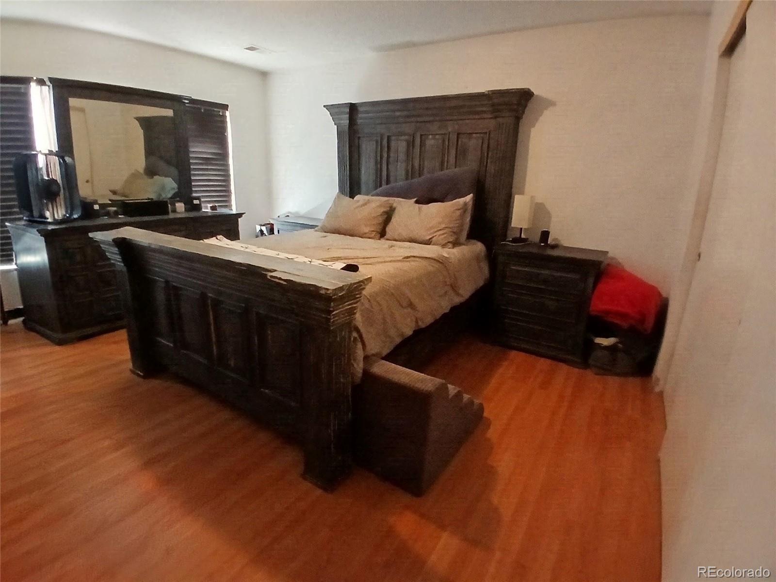 MLS Image #6 for 15644 e 50th avenue,denver, Colorado