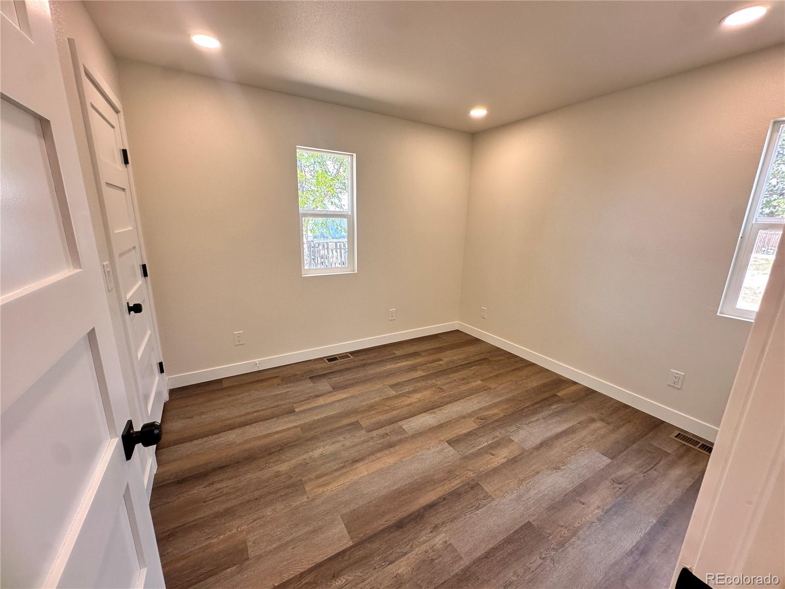 MLS Image #10 for 560  j avenue,limon, Colorado