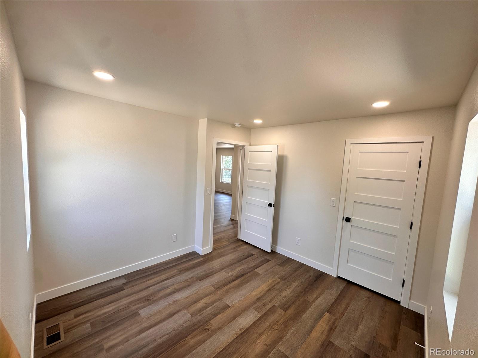 MLS Image #11 for 560  j avenue,limon, Colorado