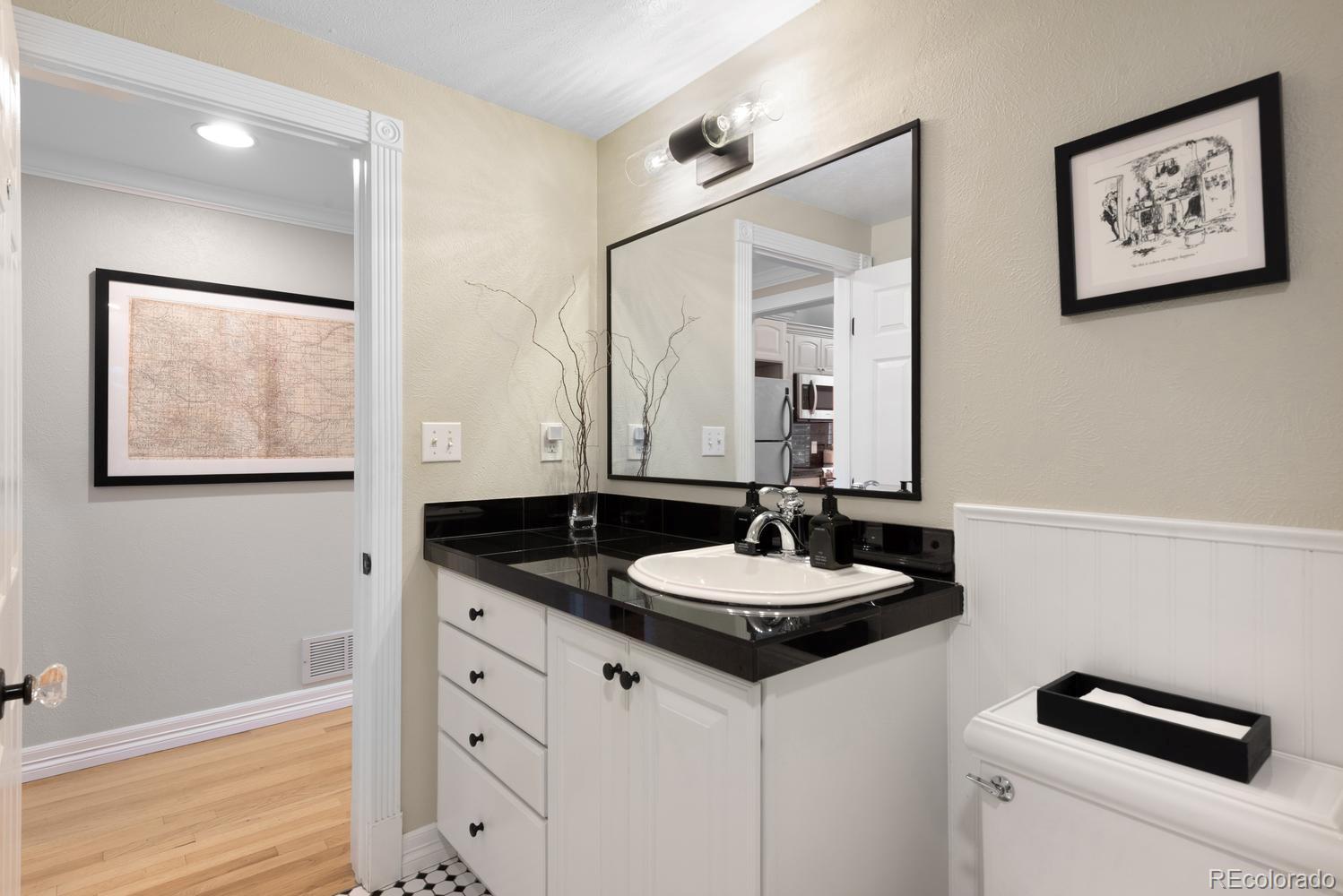 MLS Image #11 for 1101  gaylord street,denver, Colorado