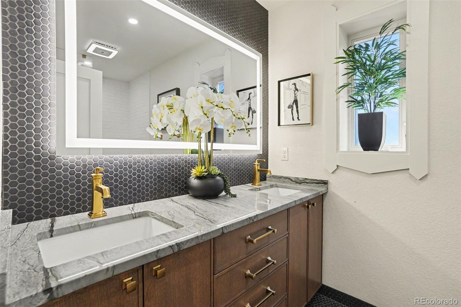 MLS Image #13 for 339 s bryant street,denver, Colorado