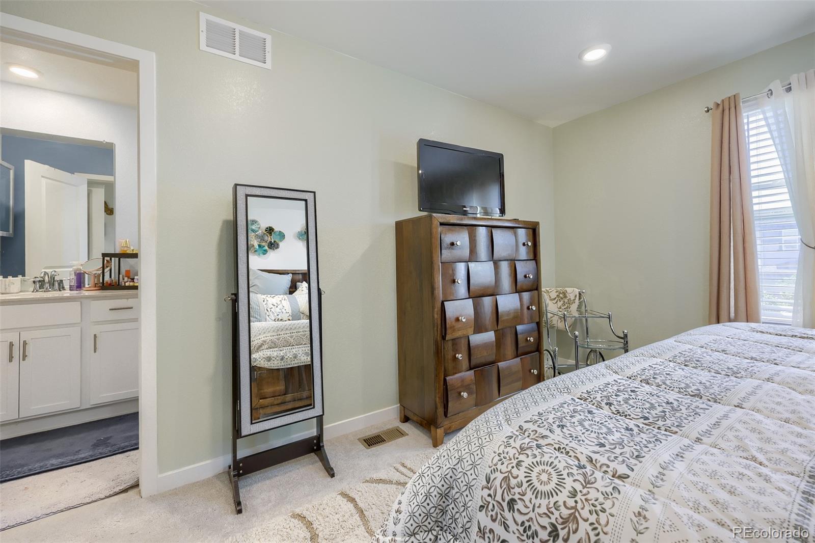 MLS Image #14 for 525  aspen avenue,bennett, Colorado