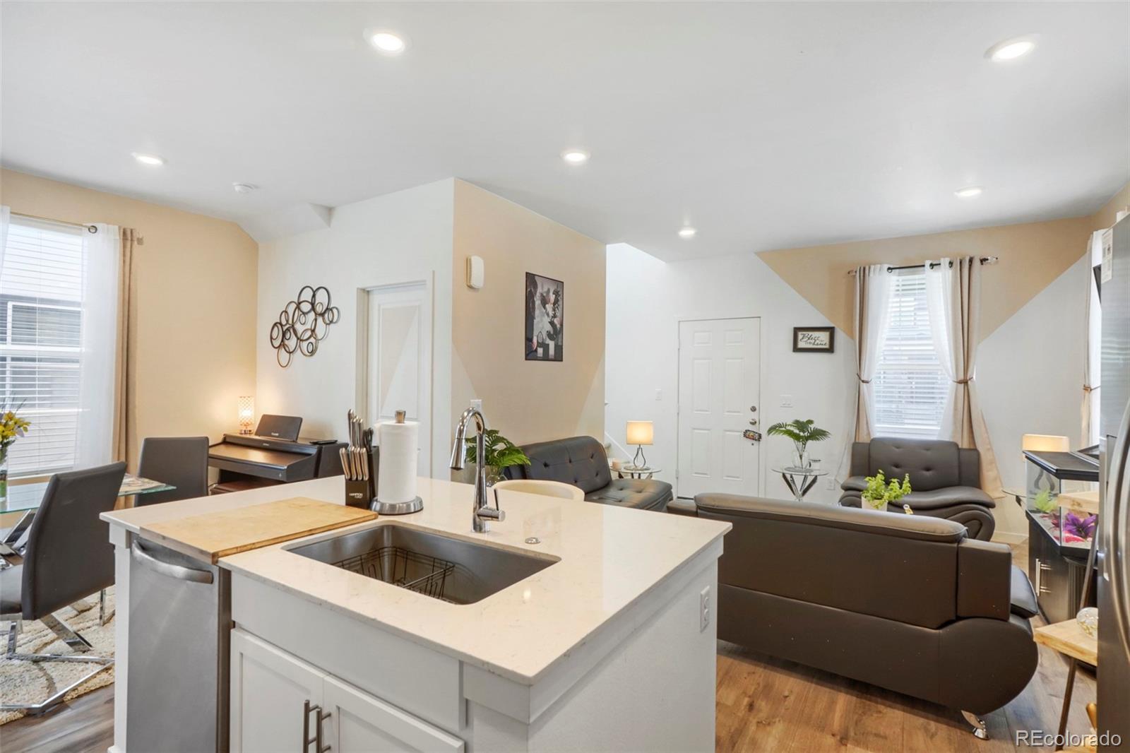 MLS Image #4 for 525  aspen avenue,bennett, Colorado