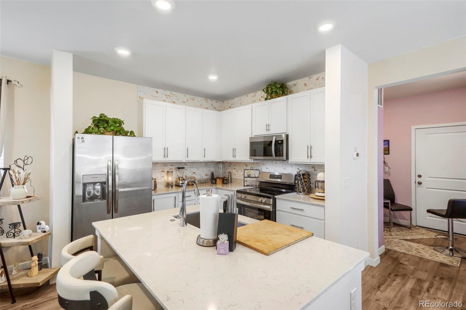 MLS Image #7 for 525  aspen avenue,bennett, Colorado