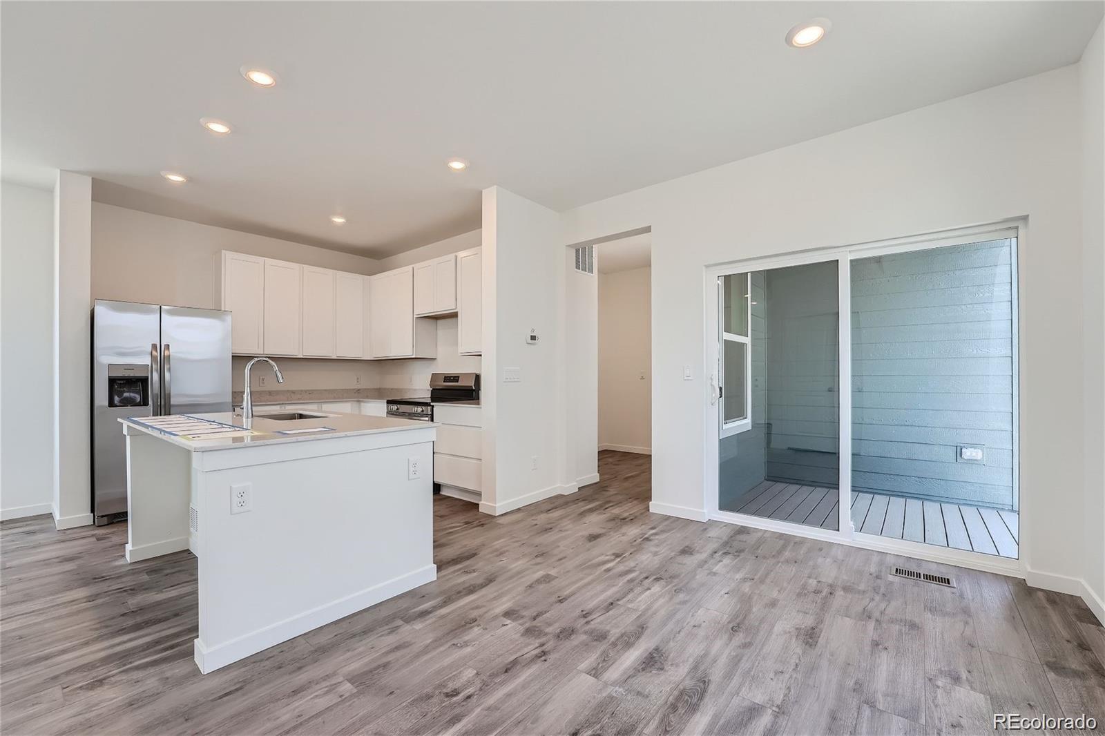 MLS Image #9 for 525  aspen avenue,bennett, Colorado