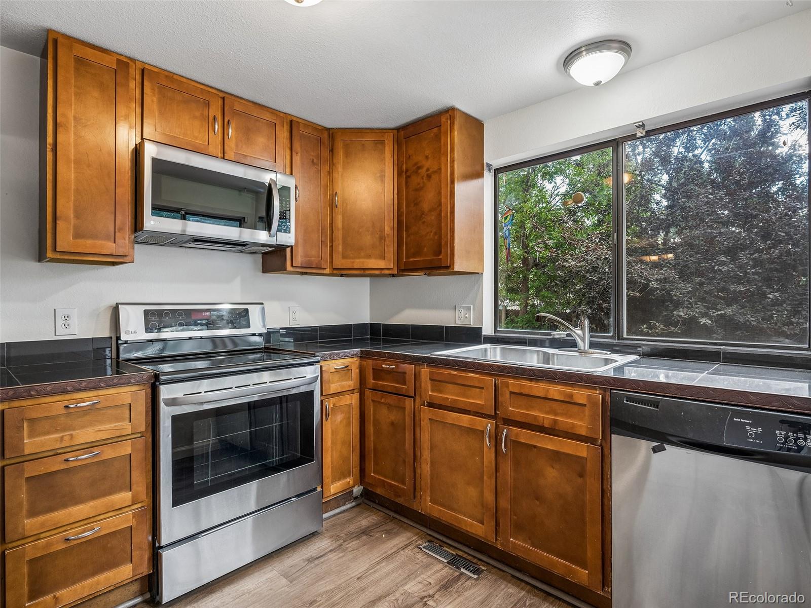 MLS Image #5 for 1522 s carson street,aurora, Colorado