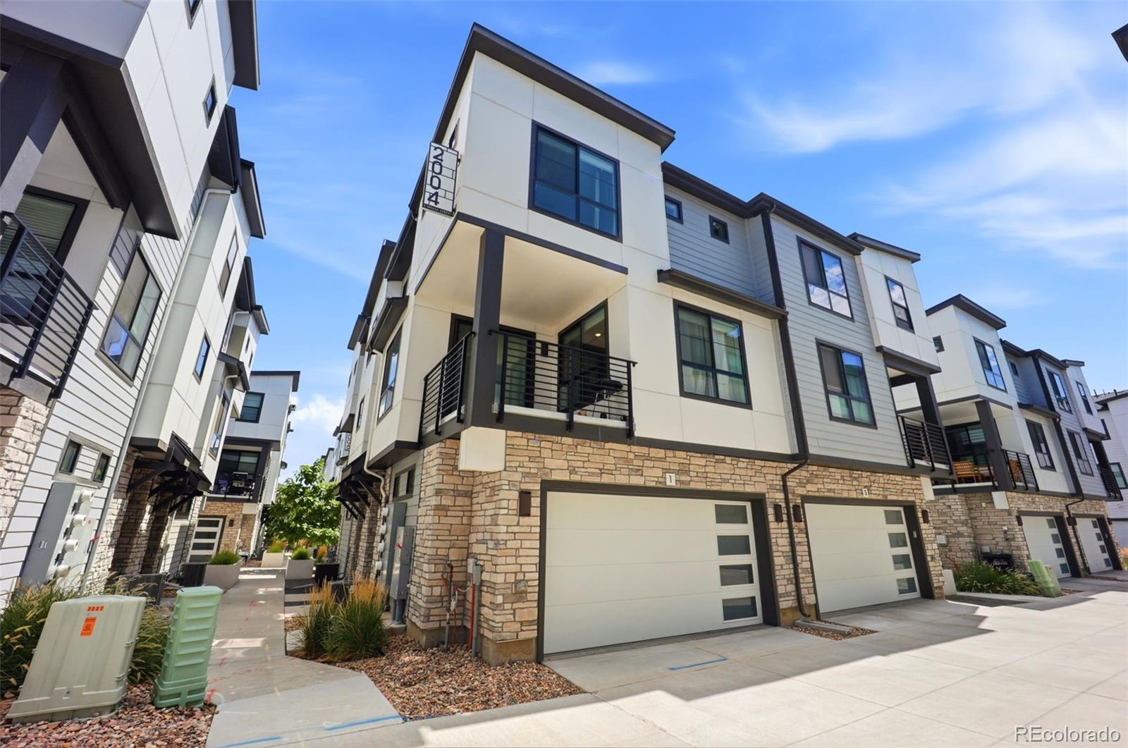MLS Image #1 for 2004 s holly street 1,denver, Colorado