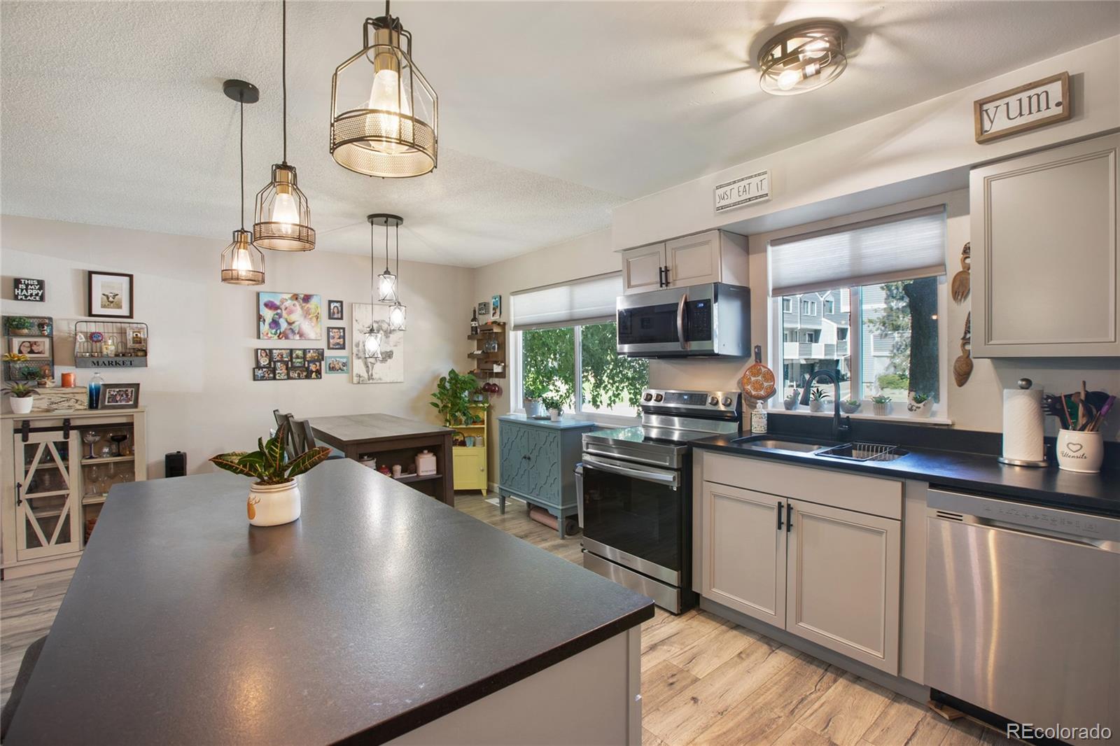 MLS Image #10 for 39 s nome street,aurora, Colorado