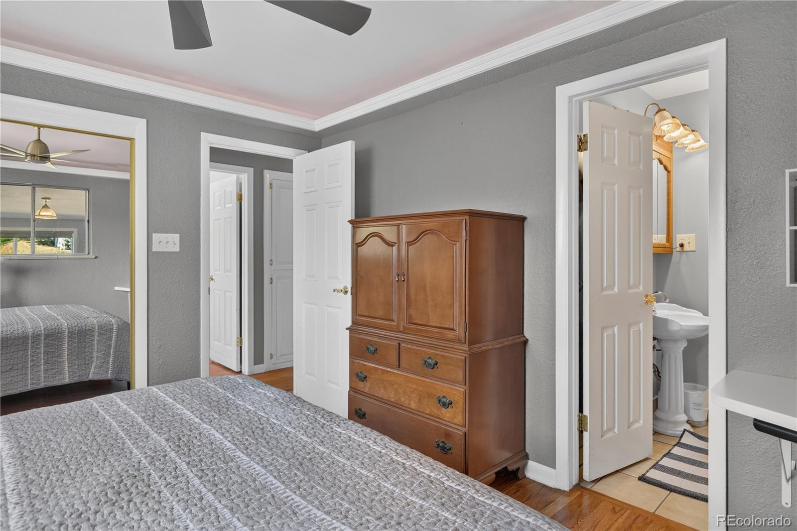 MLS Image #19 for 4977 s perry street,littleton, Colorado
