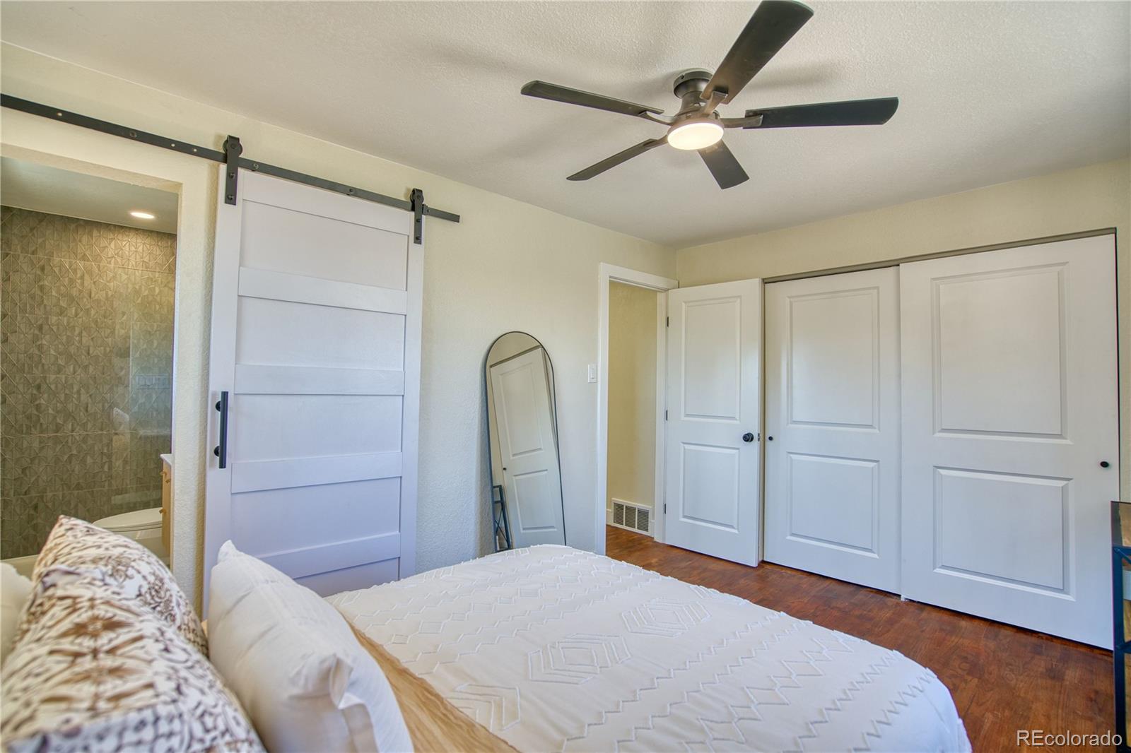 MLS Image #14 for 970 w 1st avenue,broomfield, Colorado