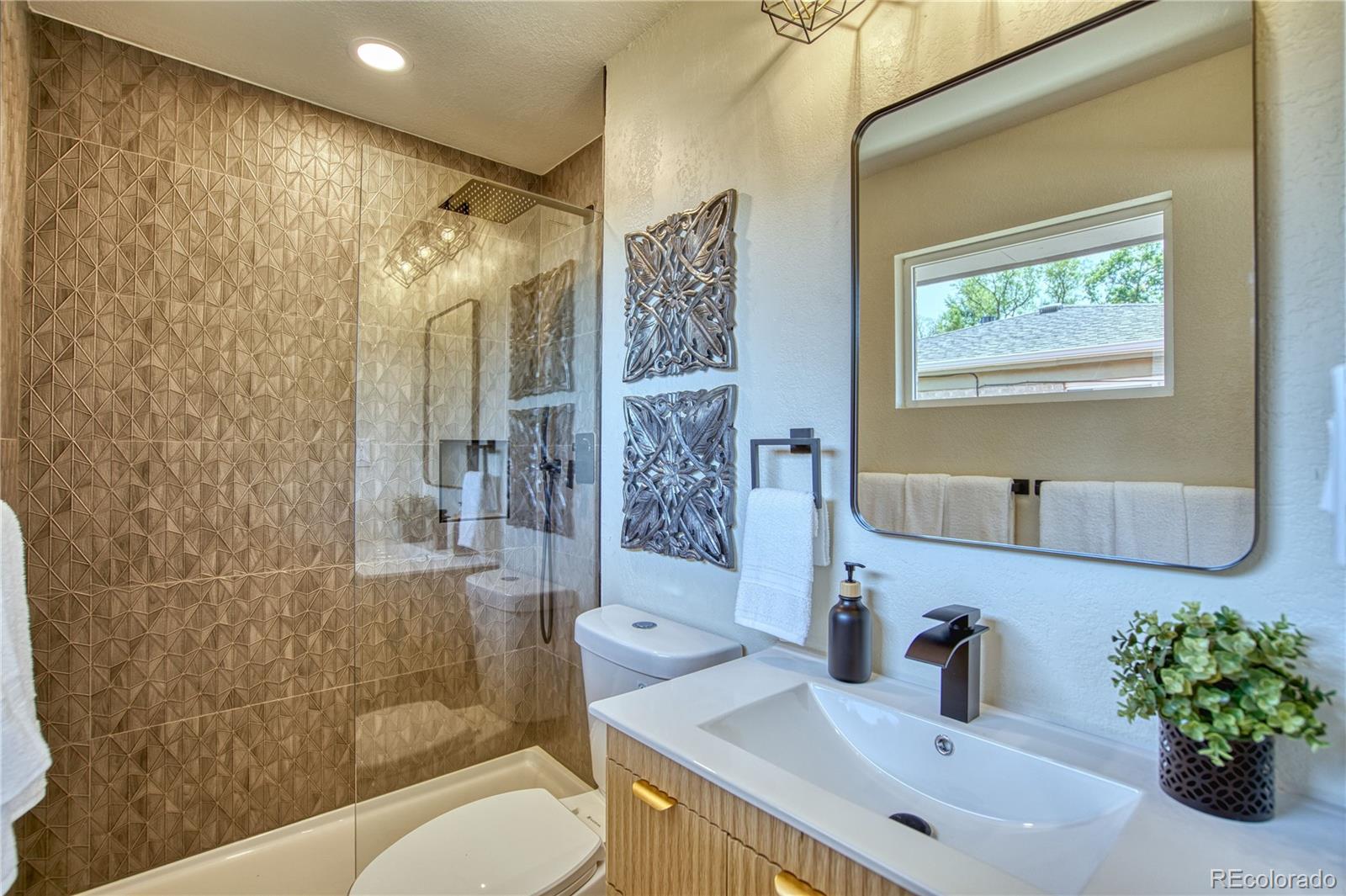 MLS Image #15 for 970 w 1st avenue,broomfield, Colorado