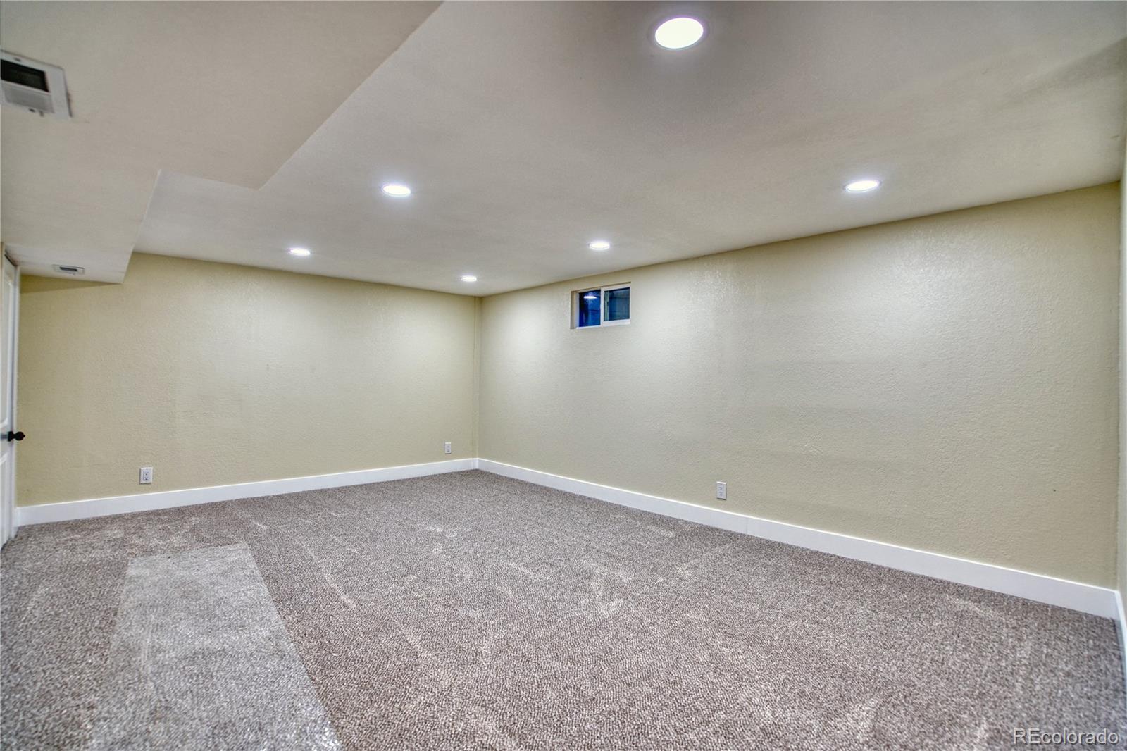 MLS Image #16 for 970 w 1st avenue,broomfield, Colorado