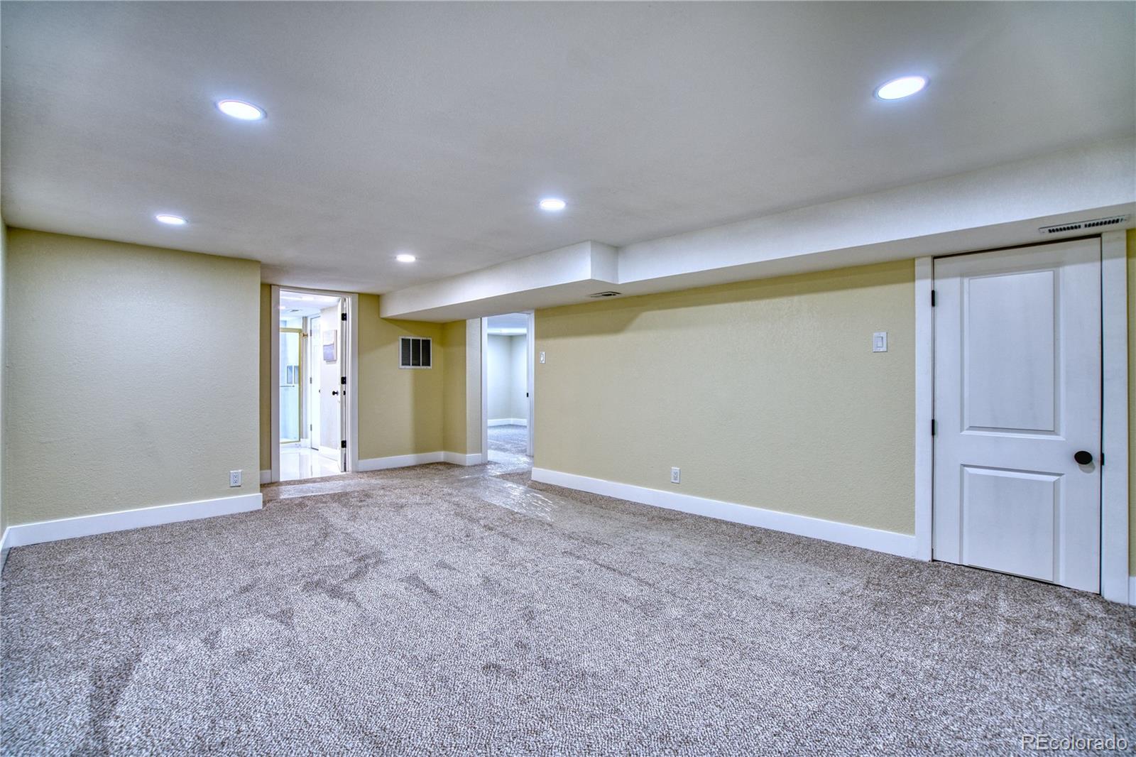 MLS Image #17 for 970 w 1st avenue,broomfield, Colorado