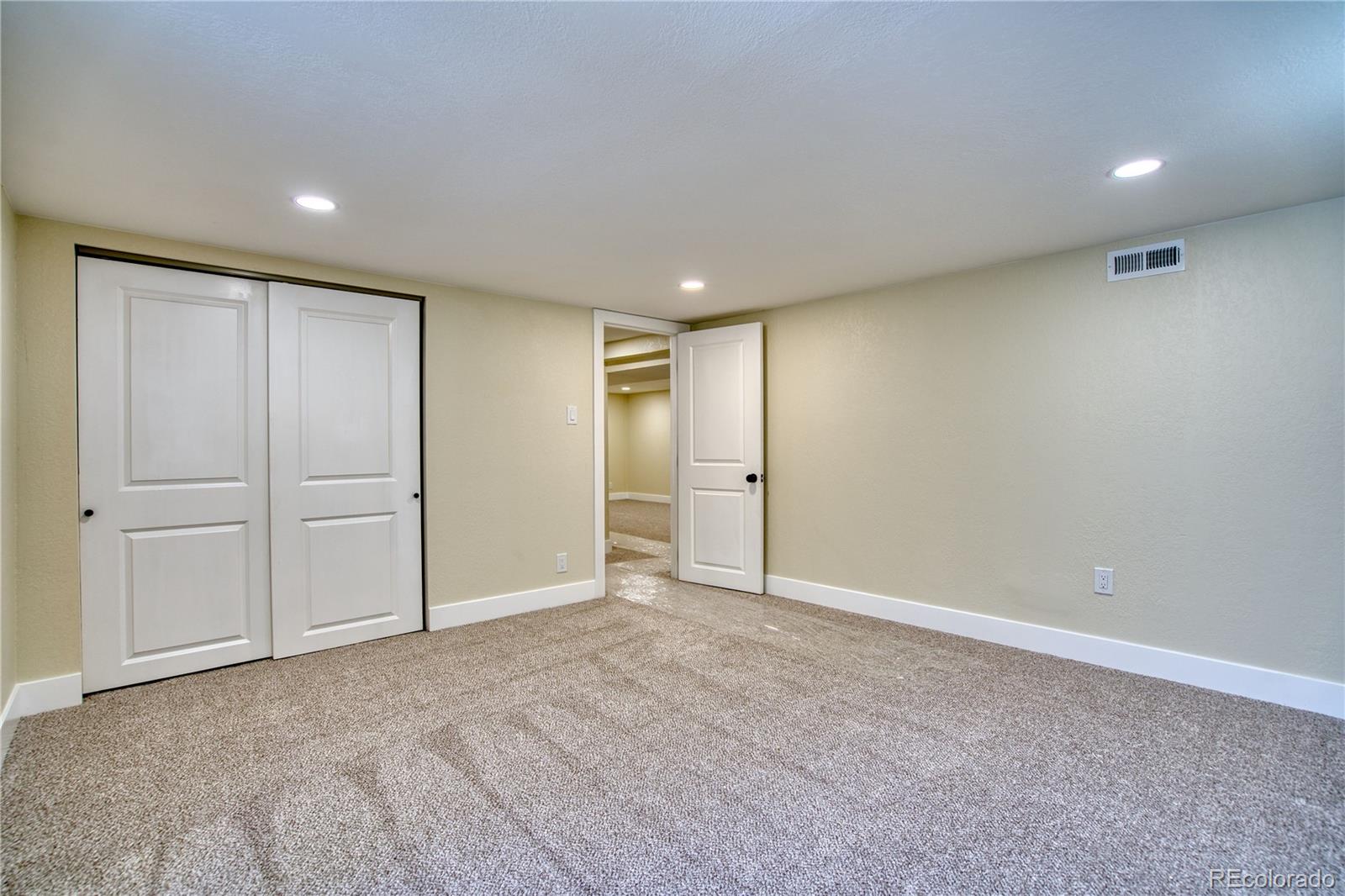 MLS Image #20 for 970 w 1st avenue,broomfield, Colorado