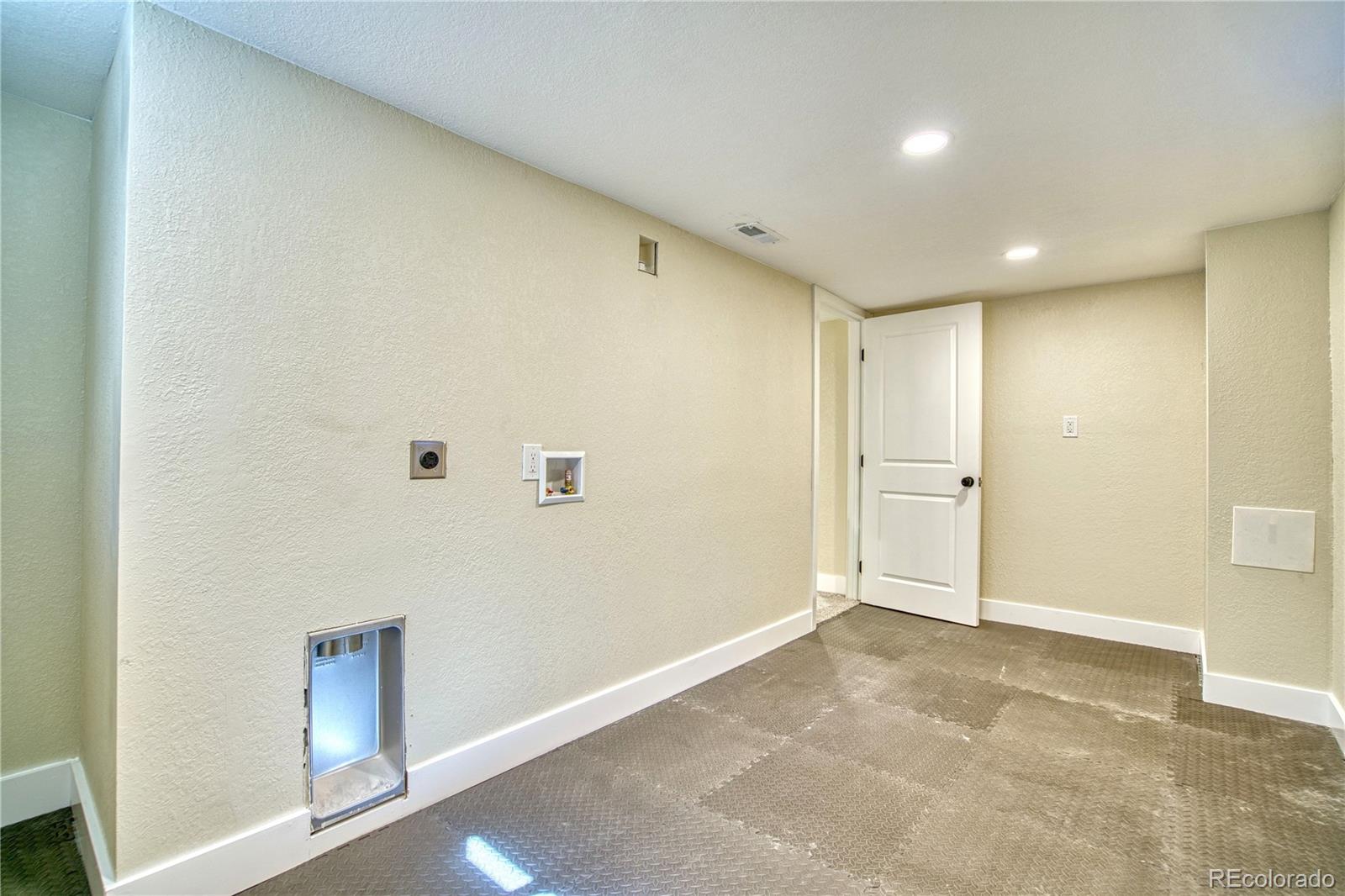 MLS Image #24 for 970 w 1st avenue,broomfield, Colorado
