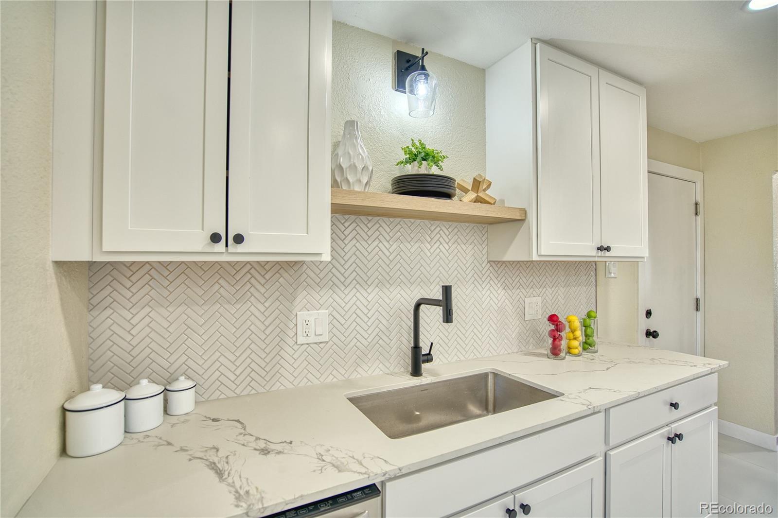 MLS Image #9 for 970 w 1st avenue,broomfield, Colorado