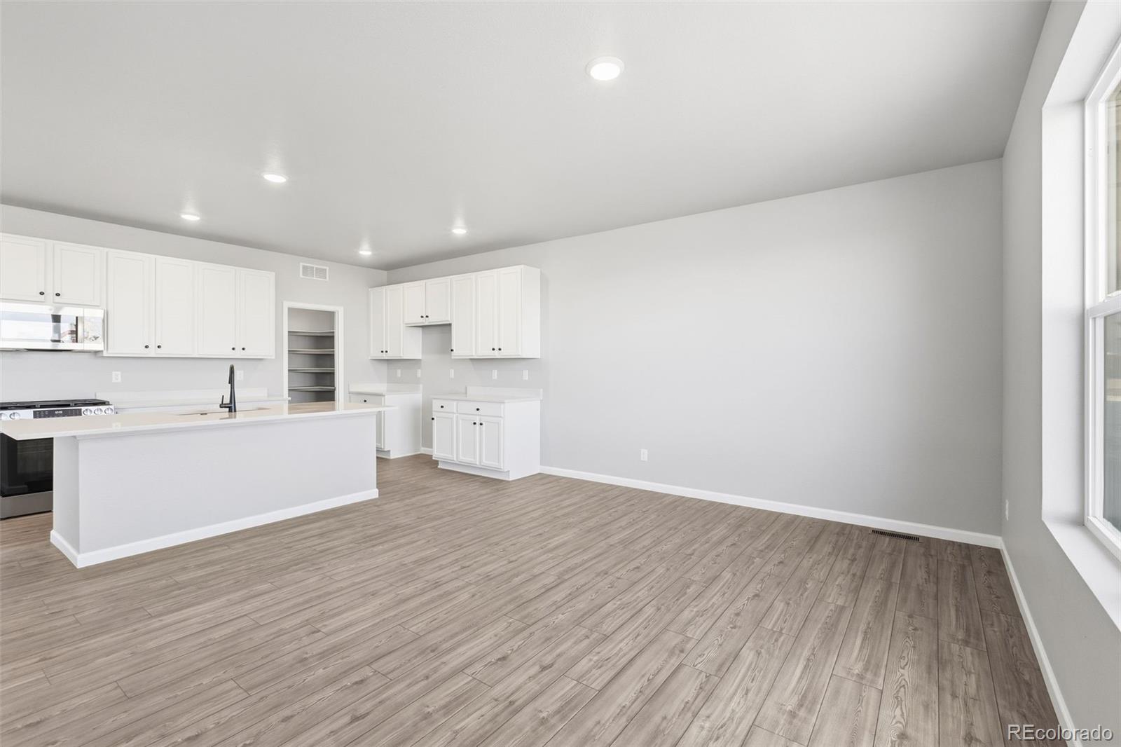 MLS Image #12 for 6785  utica circle,firestone, Colorado