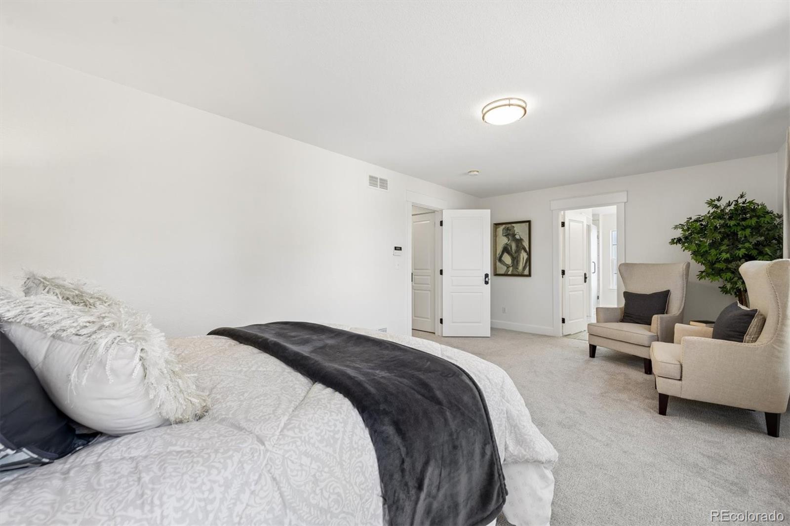 MLS Image #15 for 8775 e 28th avenue,denver, Colorado