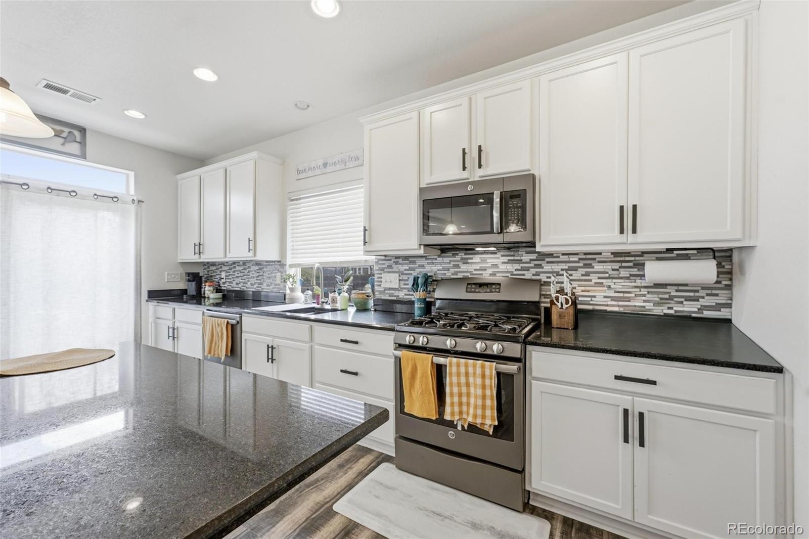 MLS Image #8 for 13553 e 106th place,commerce city, Colorado
