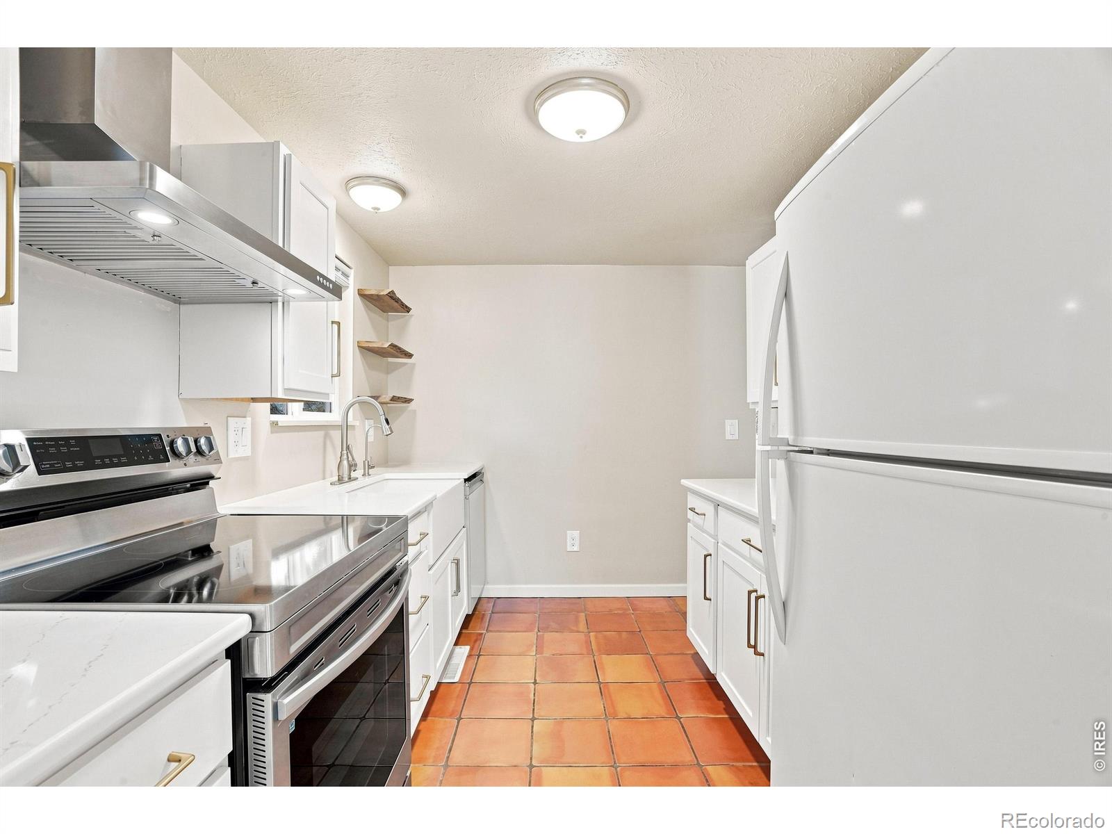 MLS Image #9 for 942  granite court,longmont, Colorado