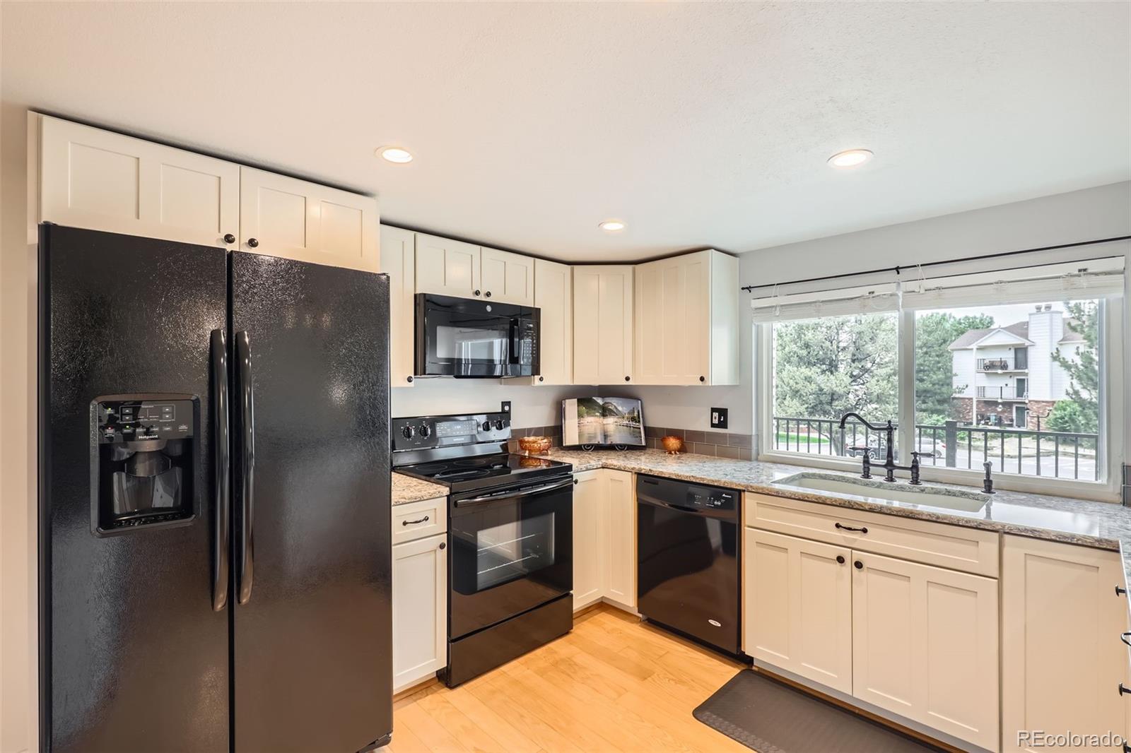 MLS Image #8 for 461 s kalispell way,aurora, Colorado
