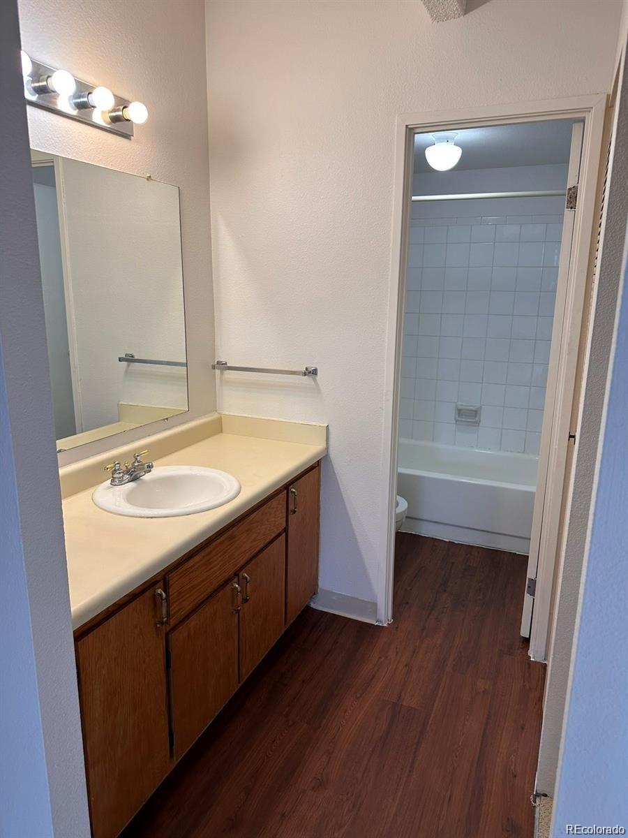 MLS Image #10 for 10650 e tennessee avenue 101,aurora, Colorado