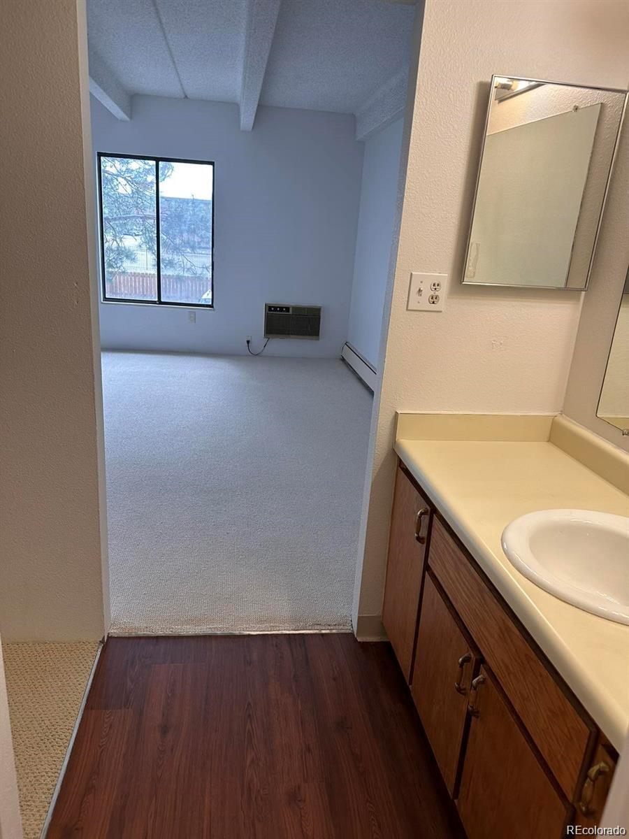 MLS Image #11 for 10650 e tennessee avenue 101,aurora, Colorado