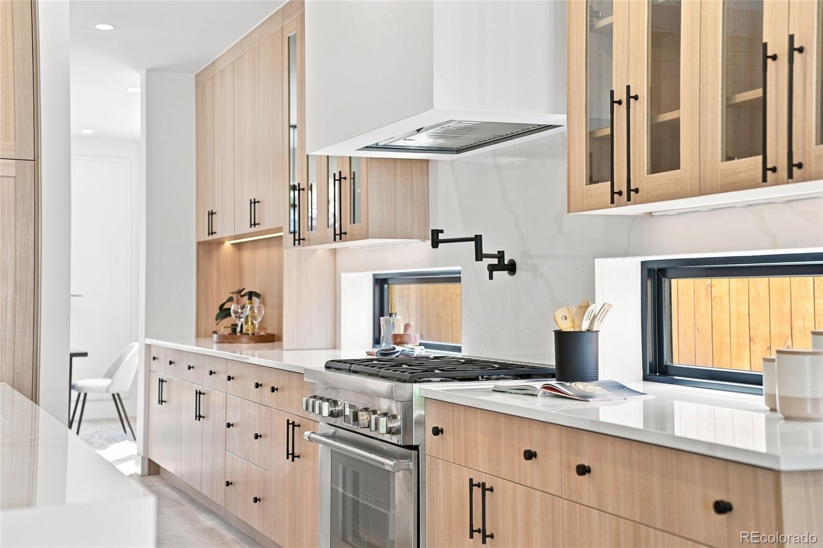 MLS Image #13 for 1479 s pennsylvania street,denver, Colorado