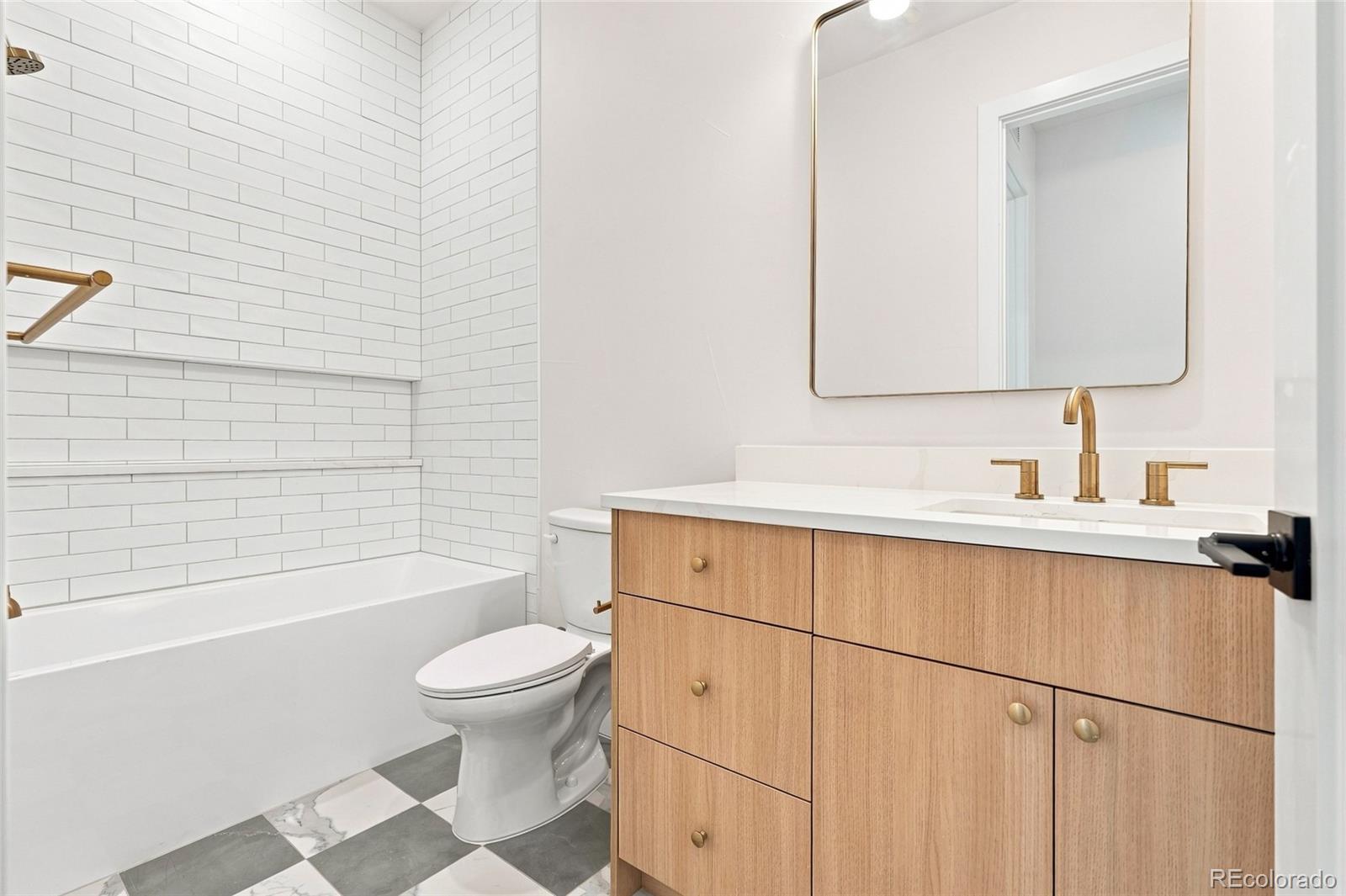 MLS Image #42 for 1479 s pennsylvania street,denver, Colorado