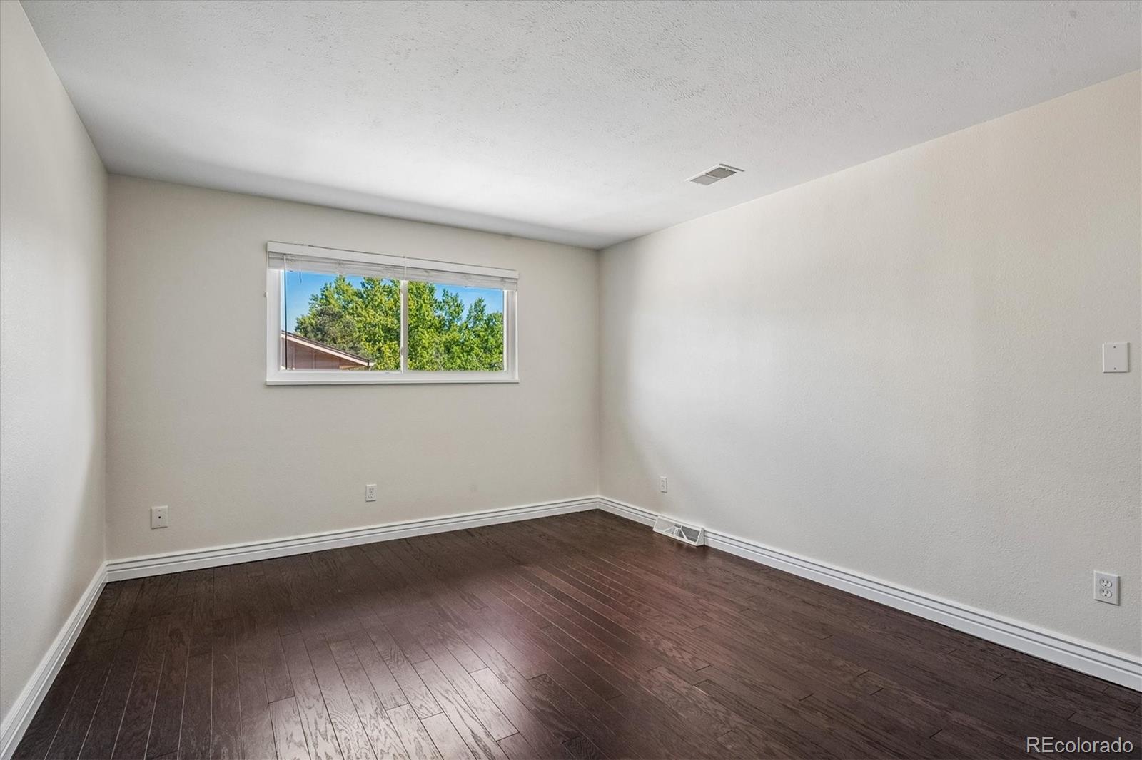 MLS Image #24 for 3924 s wabash street,denver, Colorado