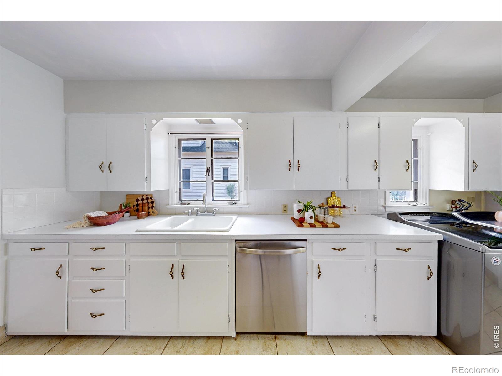MLS Image #14 for 10  park avenue,eaton, Colorado