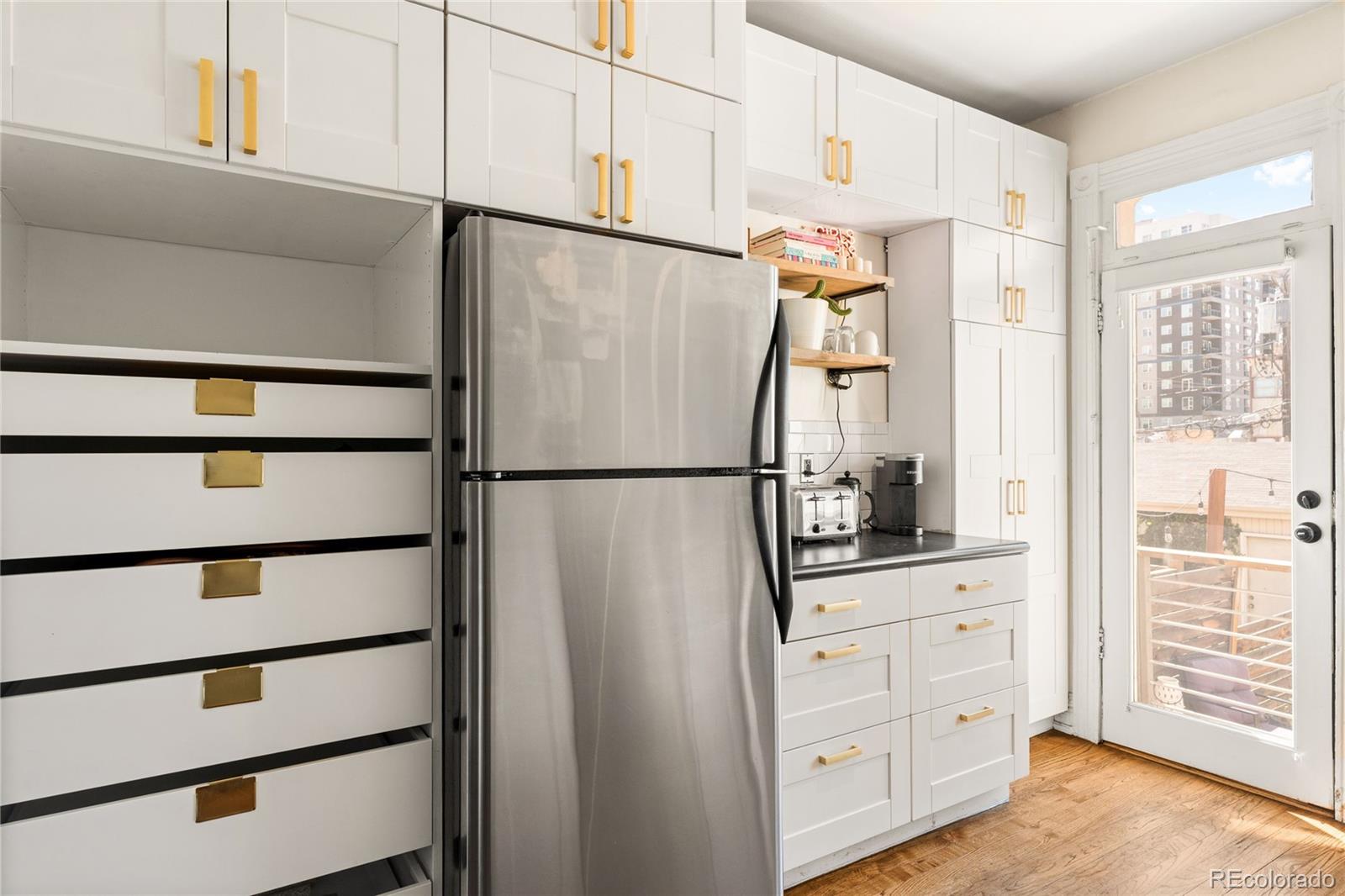 MLS Image #19 for 717  logan street,denver, Colorado
