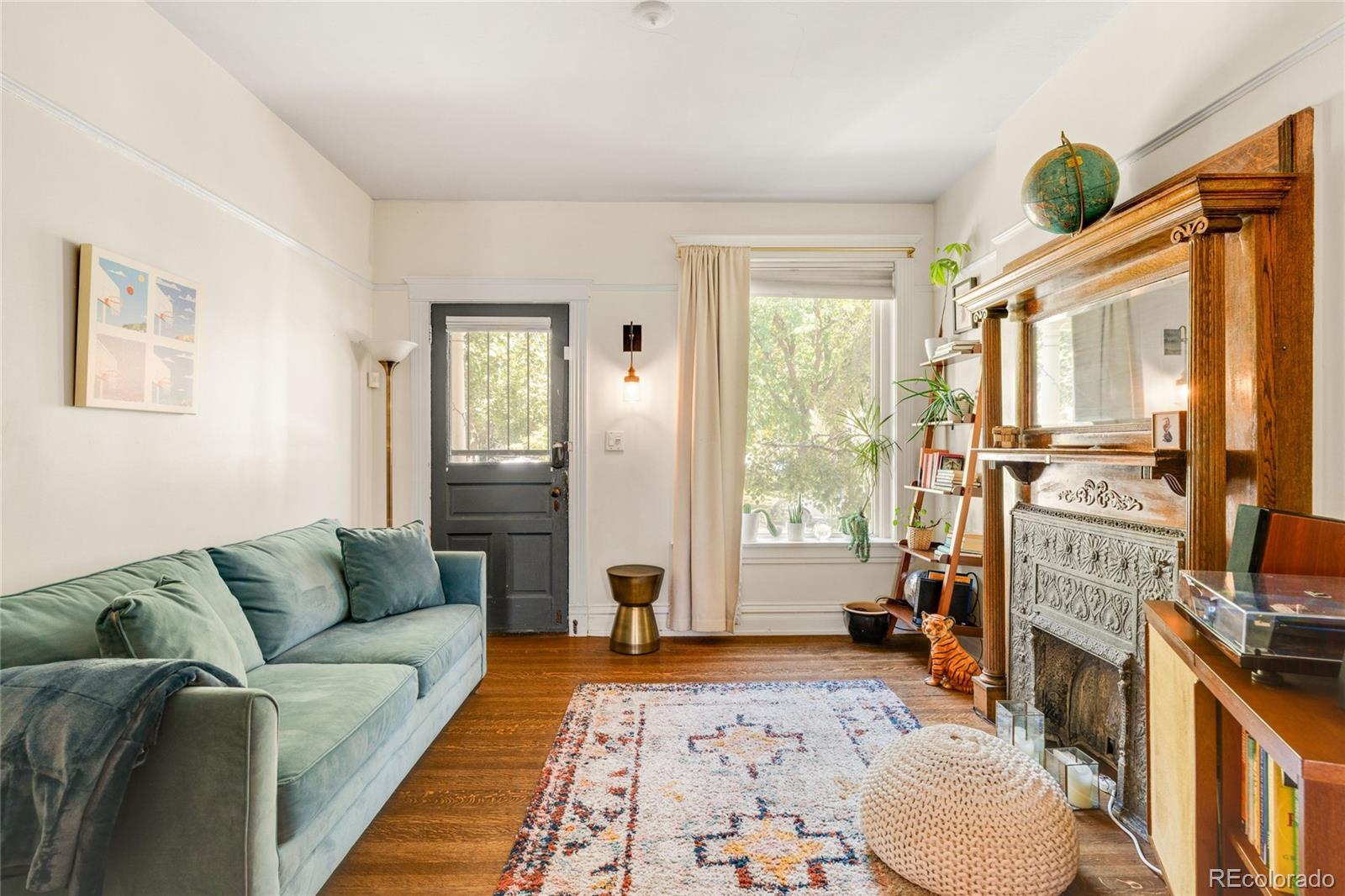 MLS Image #4 for 717  logan street,denver, Colorado