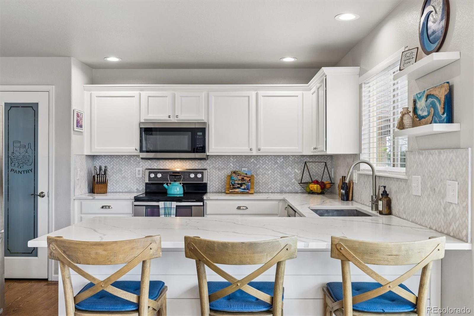MLS Image #12 for 10240  willowbridge way,littleton, Colorado