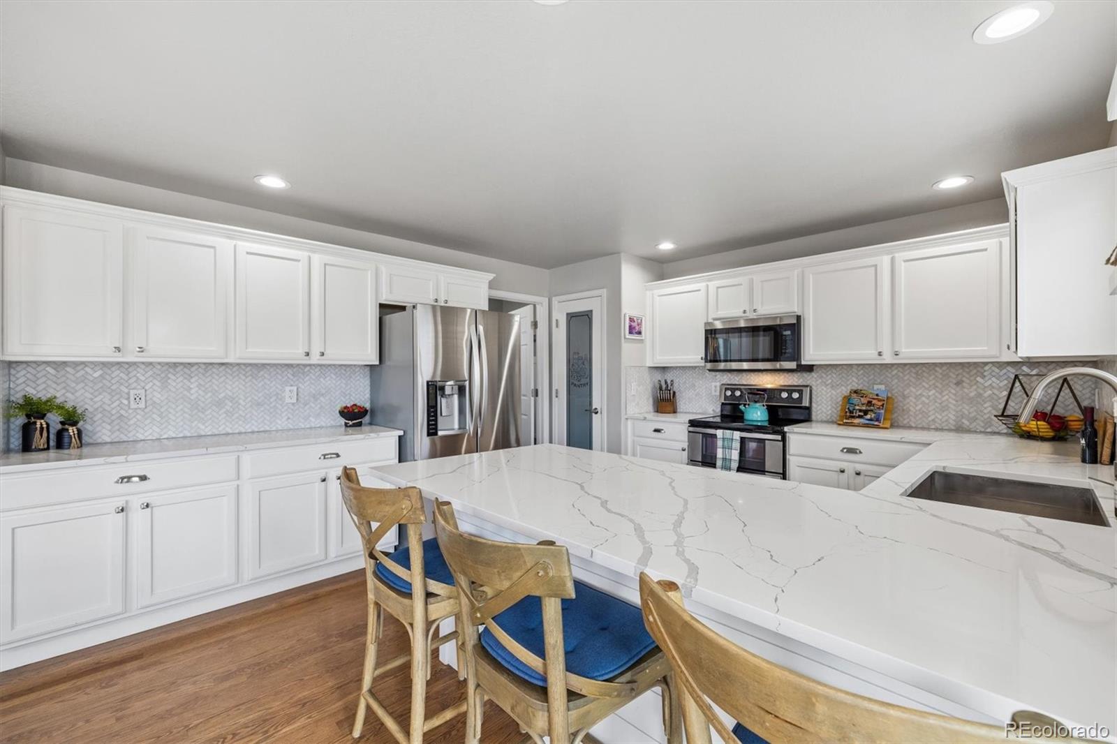 MLS Image #13 for 10240  willowbridge way,littleton, Colorado