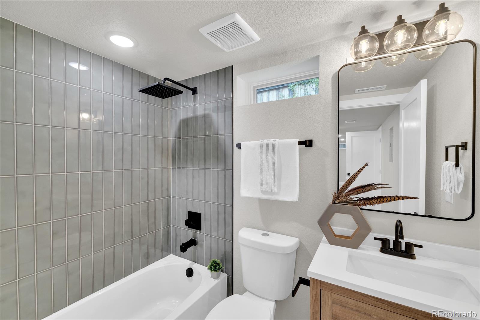 MLS Image #31 for 1725  forest street parkway,denver, Colorado