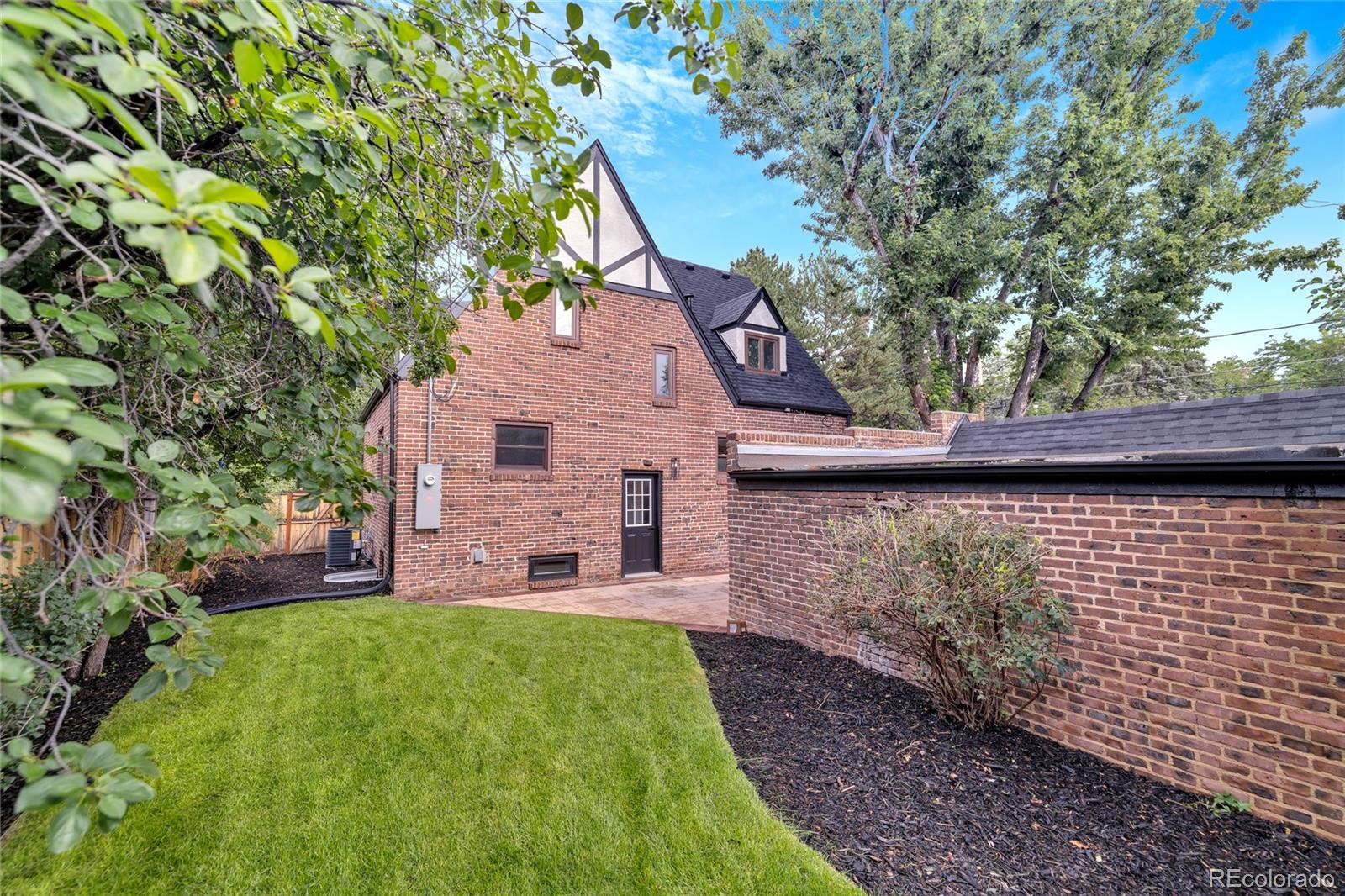MLS Image #43 for 1725  forest street parkway,denver, Colorado
