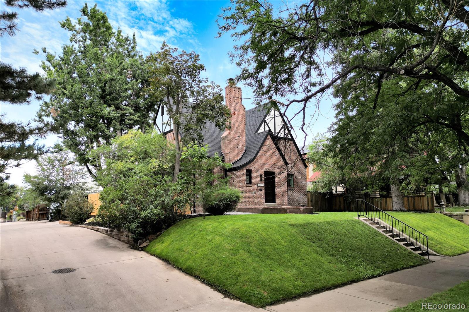 MLS Image #46 for 1725  forest street parkway,denver, Colorado