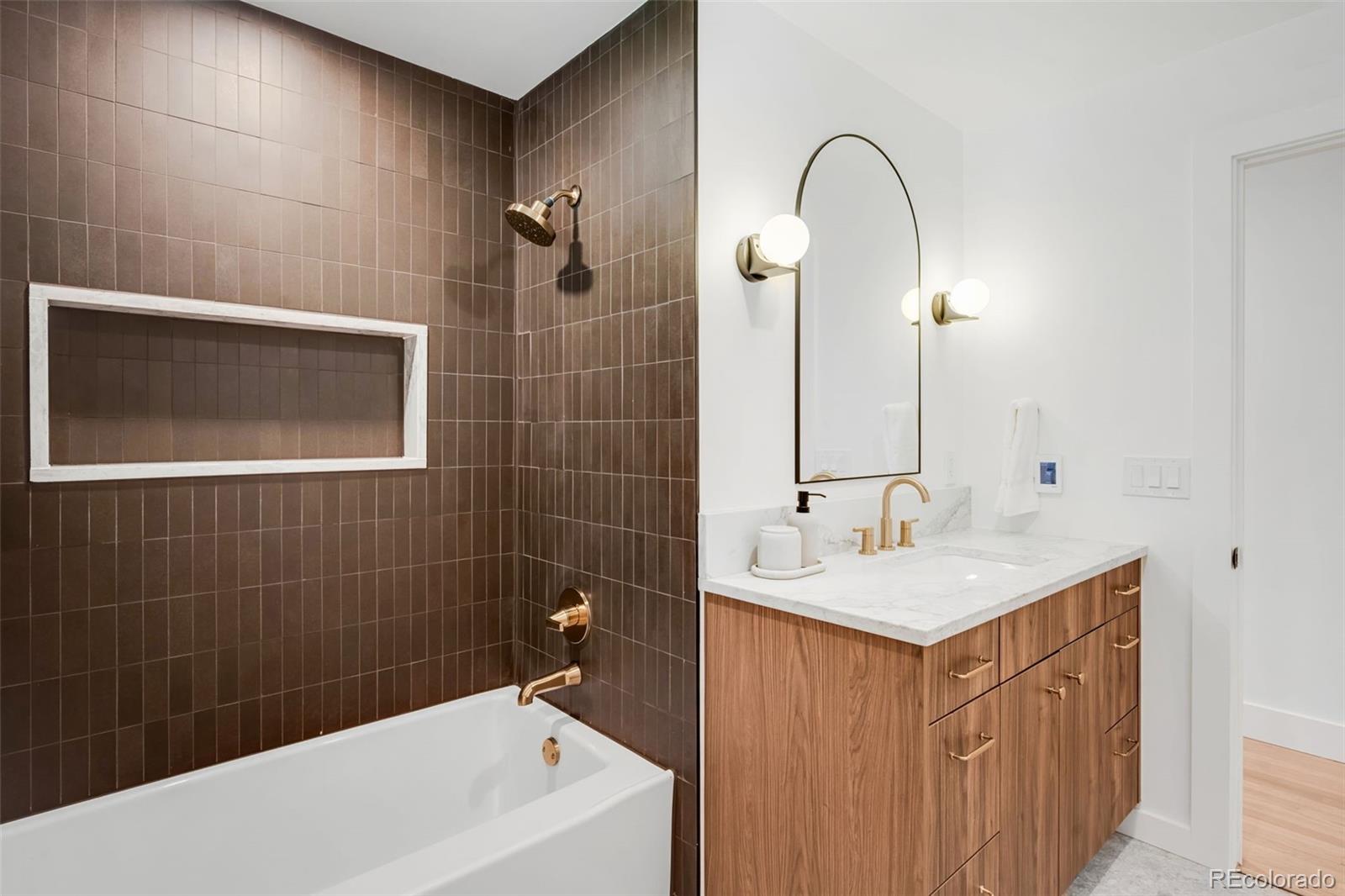 MLS Image #14 for 3253 s columbine street,denver, Colorado