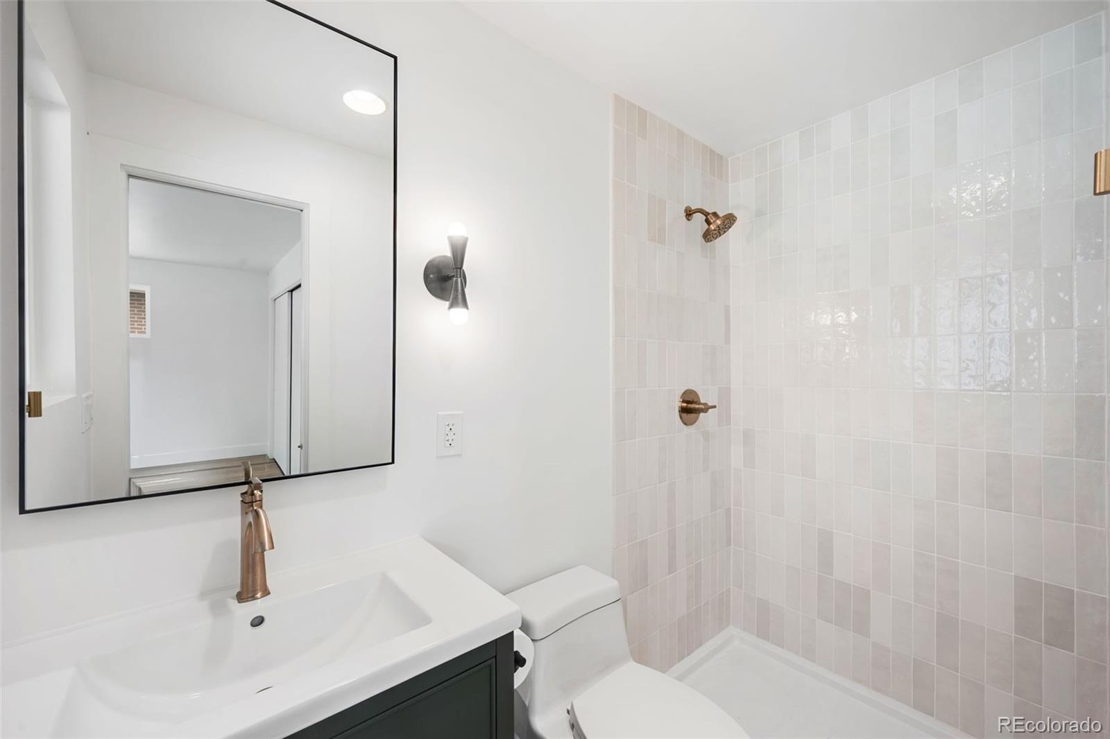 MLS Image #17 for 3253 s columbine street,denver, Colorado