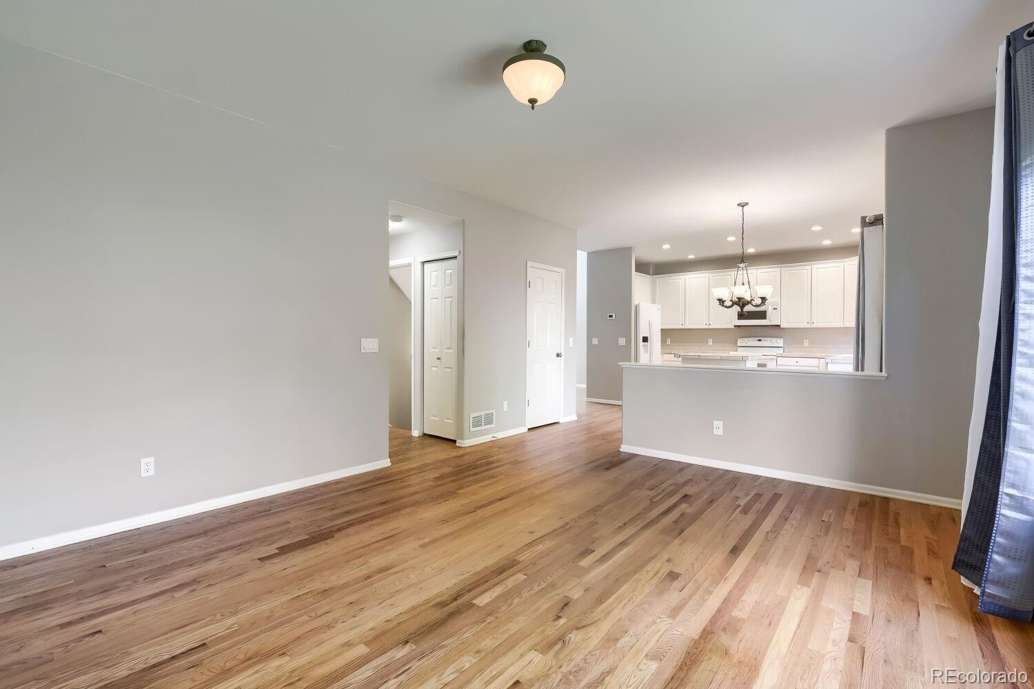 MLS Image #10 for 9889  thornbury way,littleton, Colorado