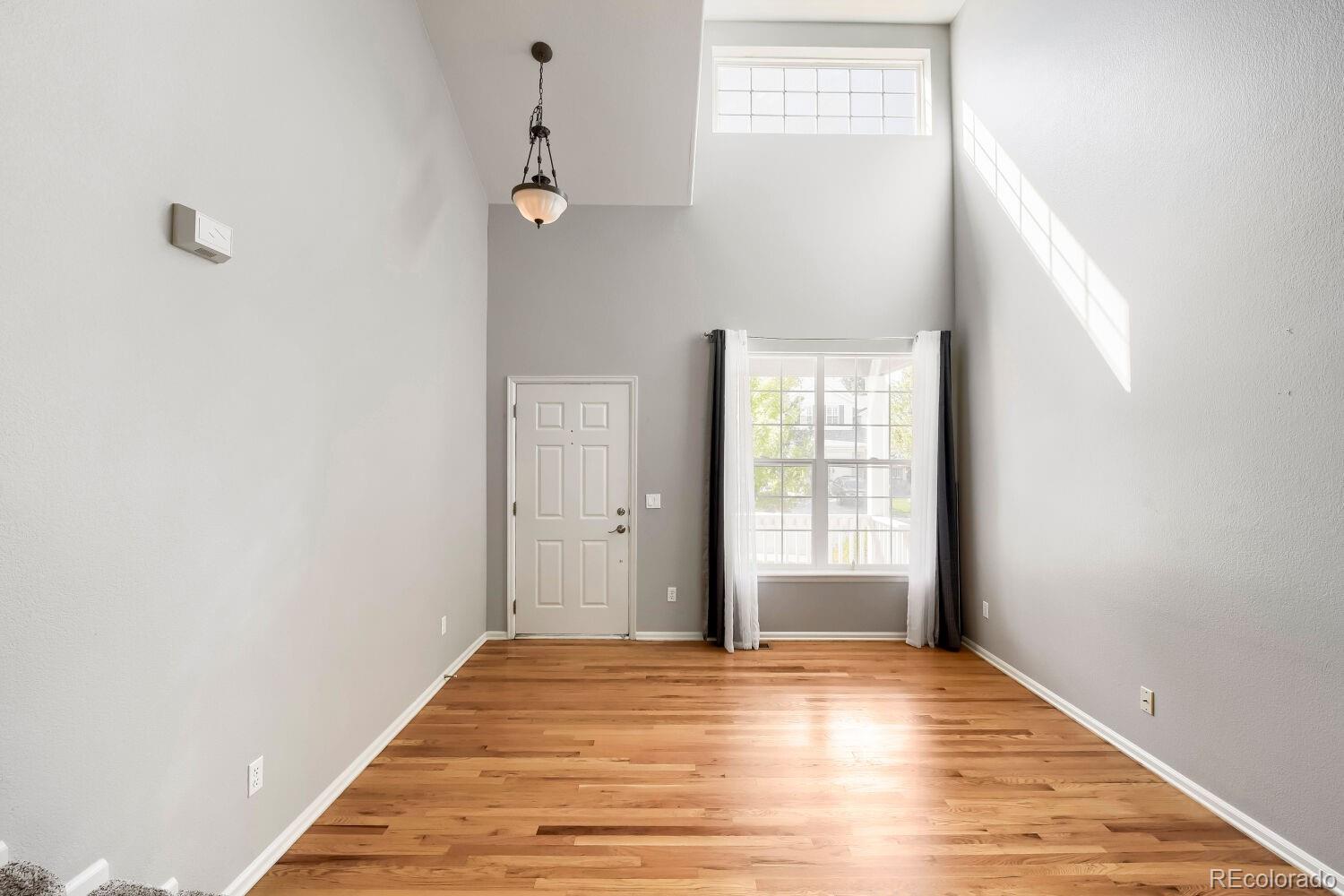MLS Image #3 for 9889  thornbury way,littleton, Colorado