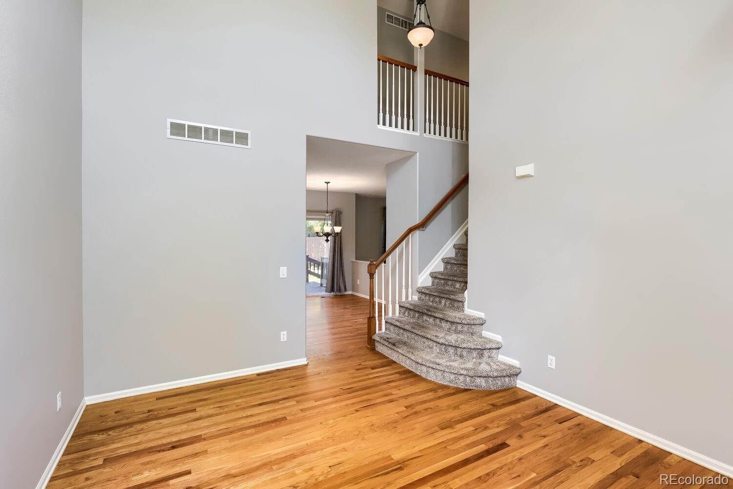 MLS Image #4 for 9889  thornbury way,littleton, Colorado
