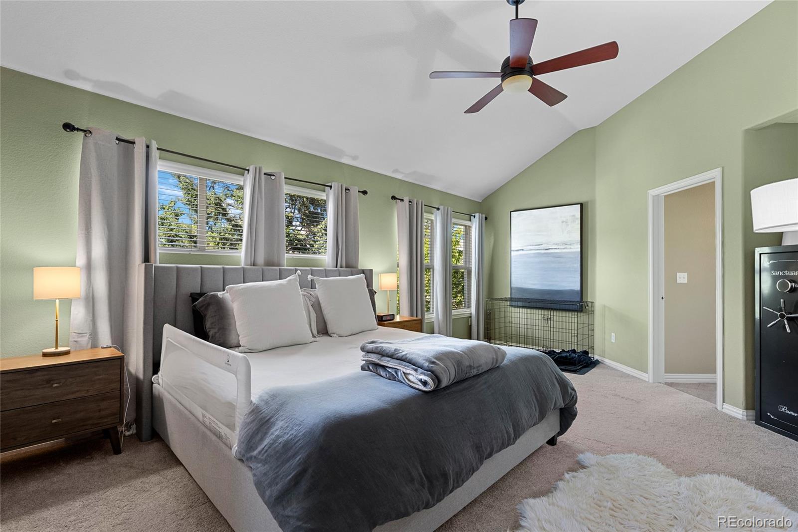 MLS Image #16 for 1011 s valentia street,denver, Colorado