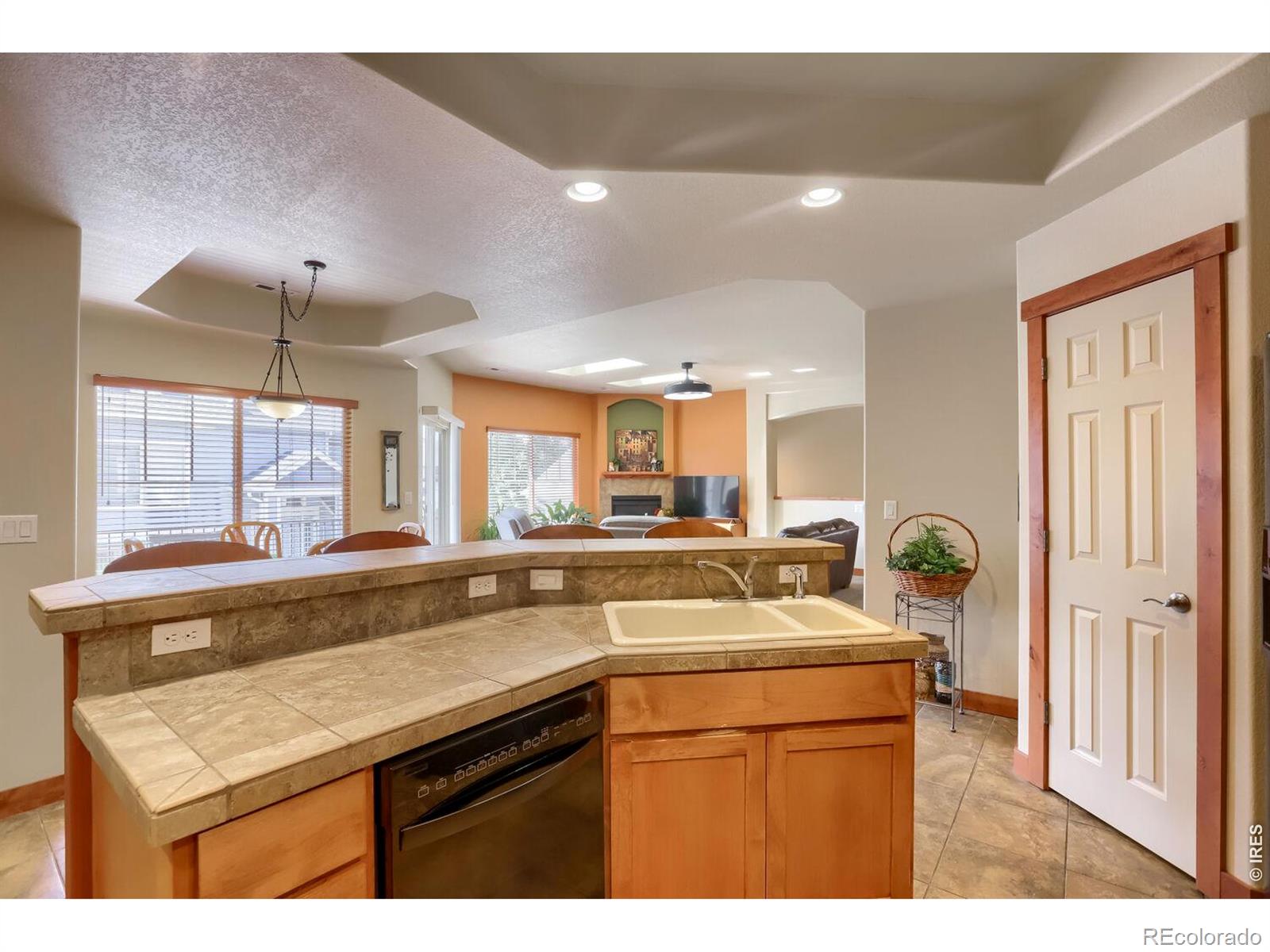 MLS Image #10 for 647  callisto drive,loveland, Colorado