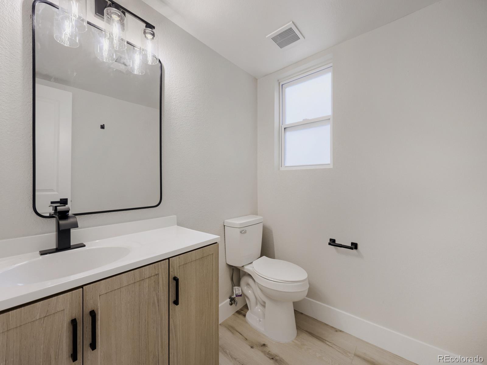MLS Image #13 for 7555 s madison circle,littleton, Colorado