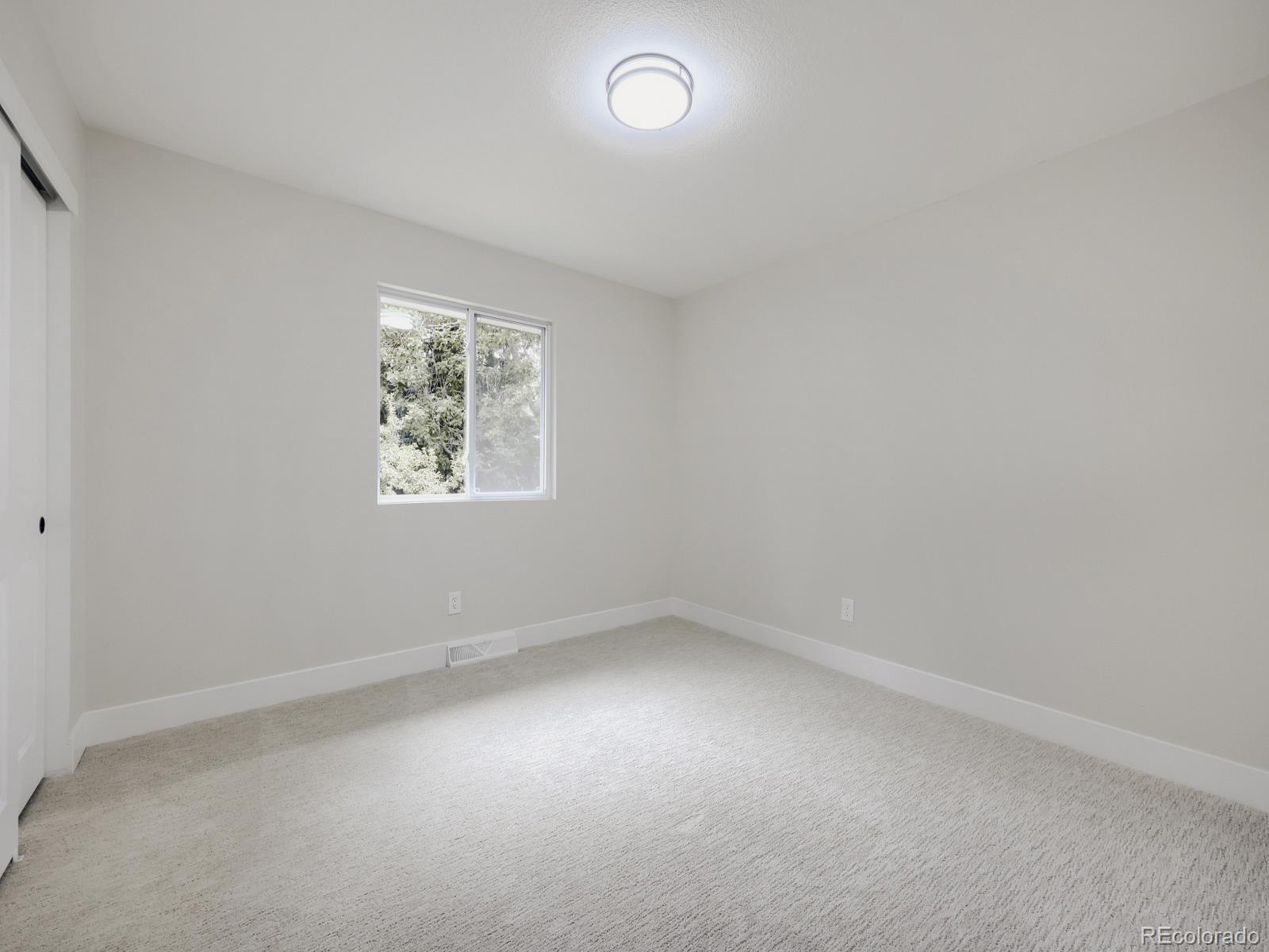 MLS Image #20 for 7555 s madison circle,littleton, Colorado