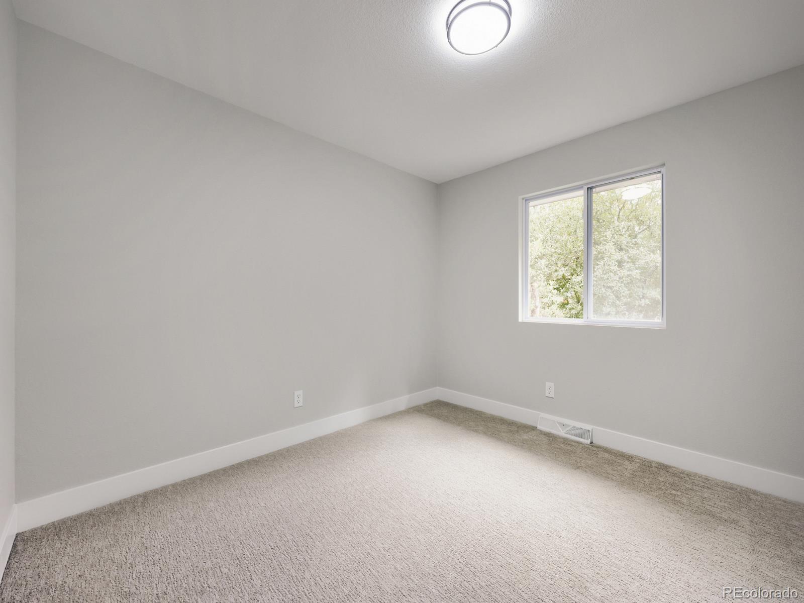 MLS Image #21 for 7555 s madison circle,littleton, Colorado